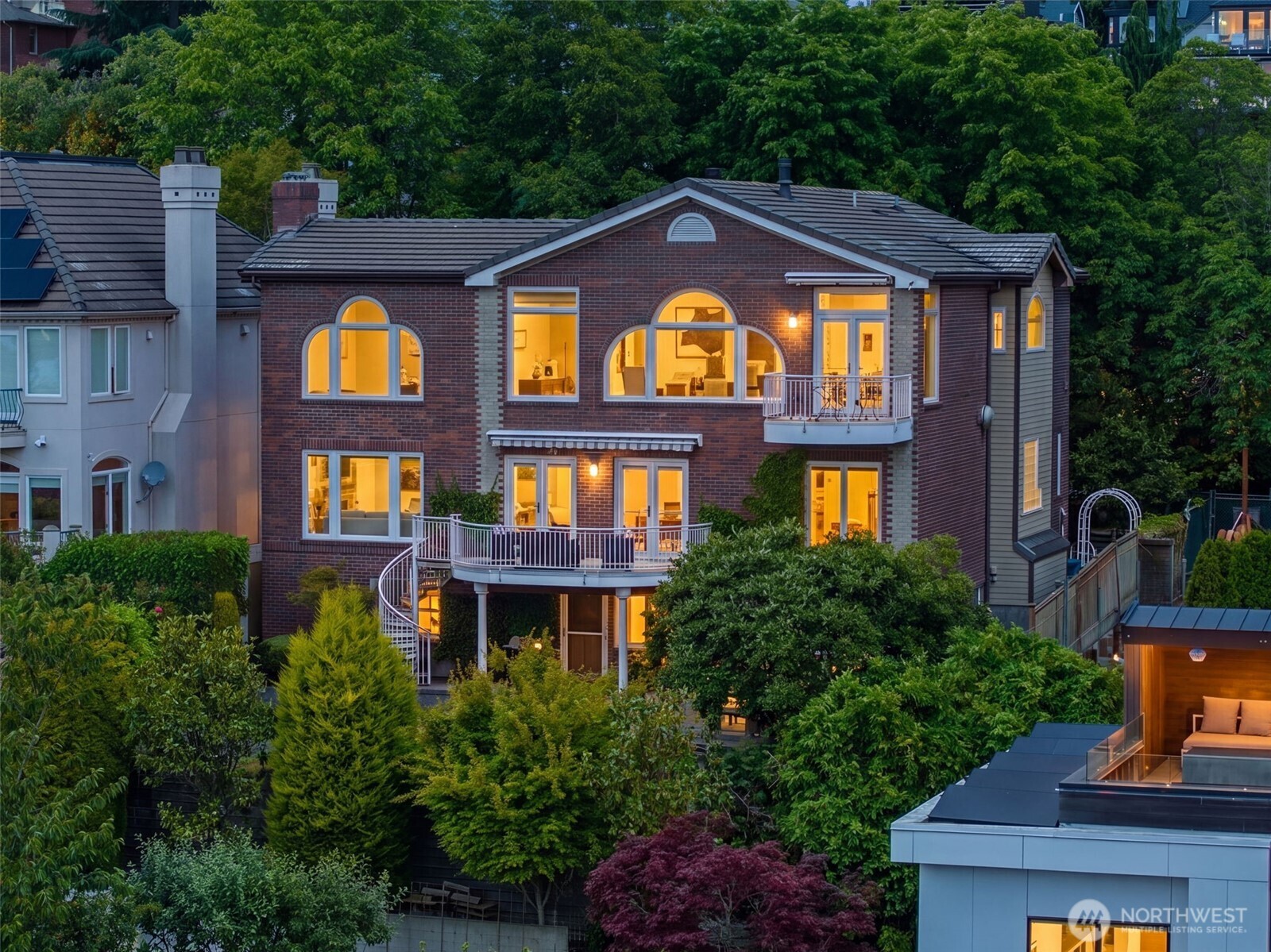 511 W Highland Drive