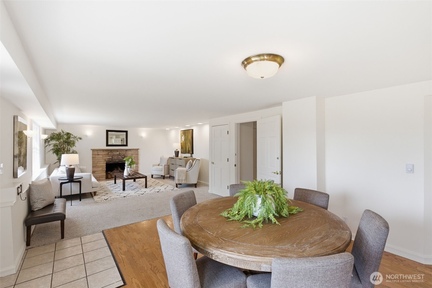 511 W Highland Drive