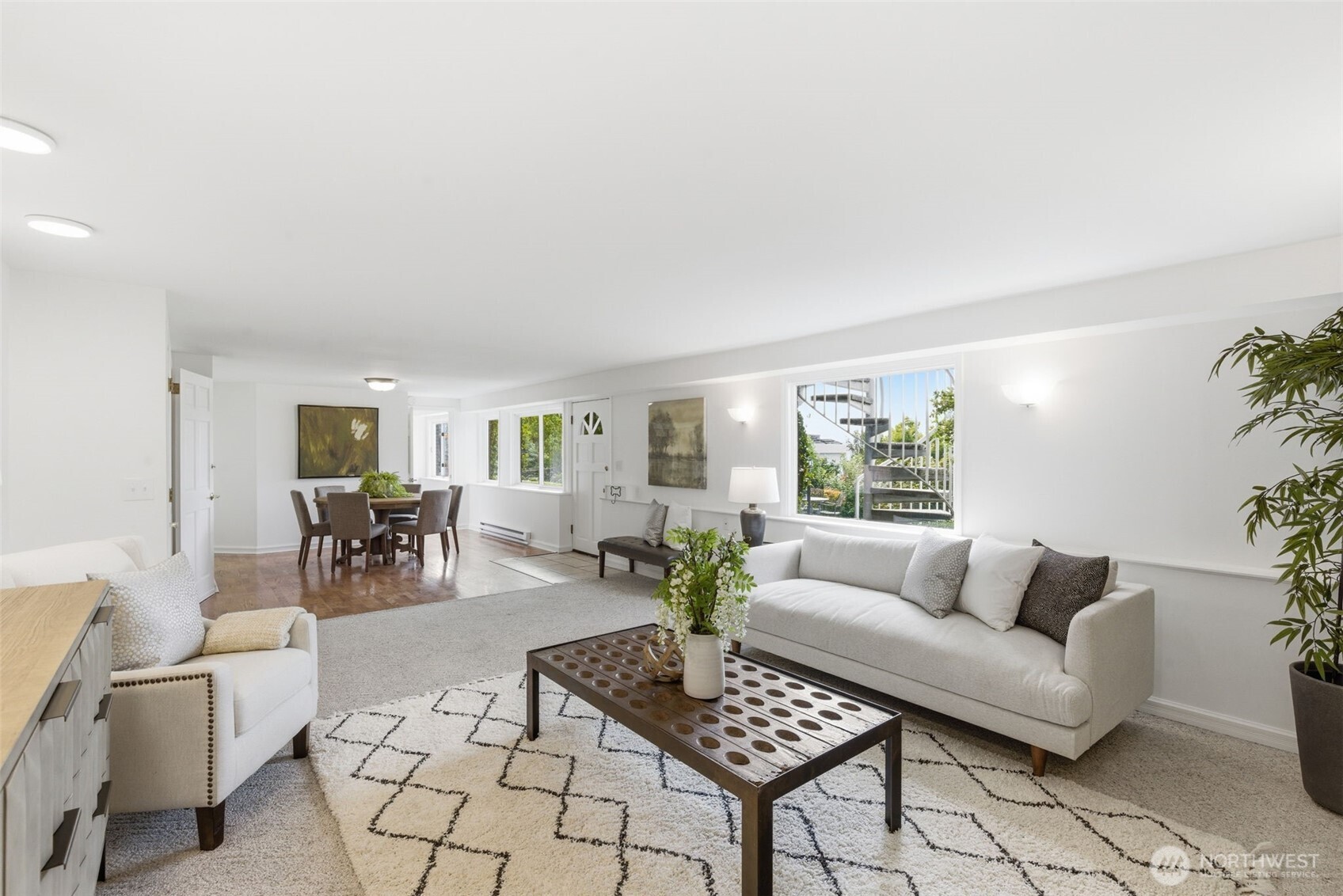 511 W Highland Drive