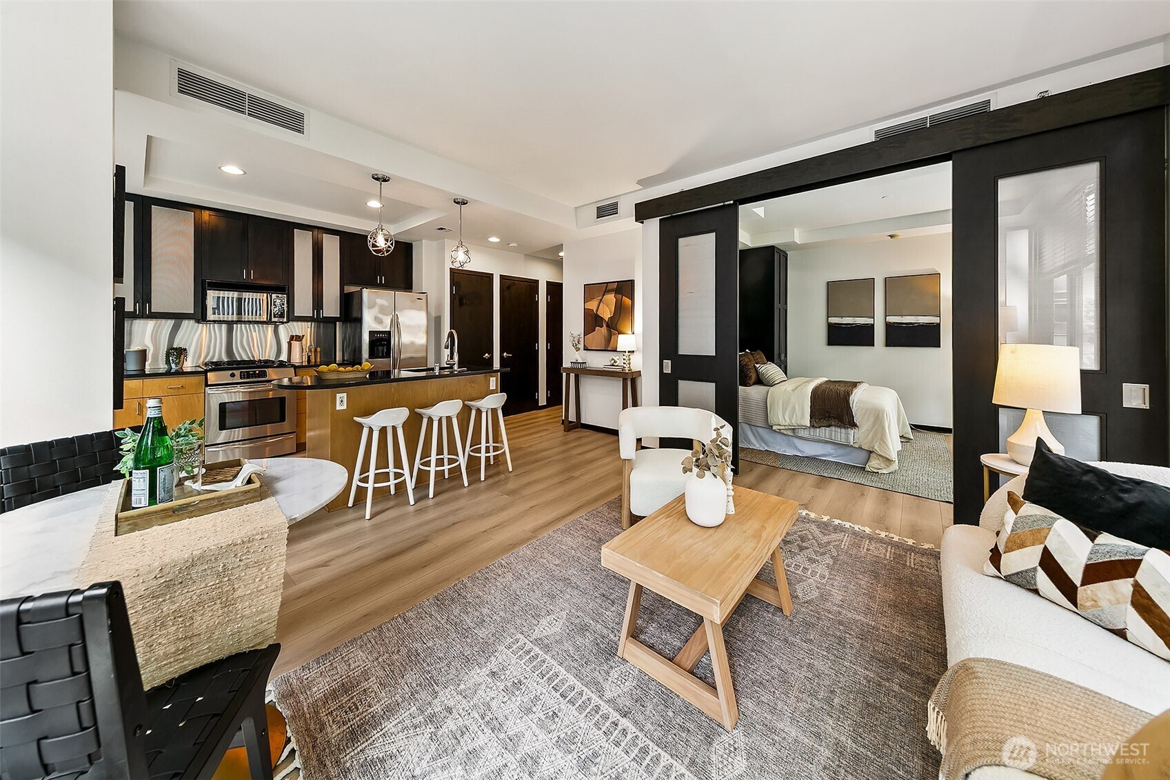 2716 Elliott Avenue Unit: 605