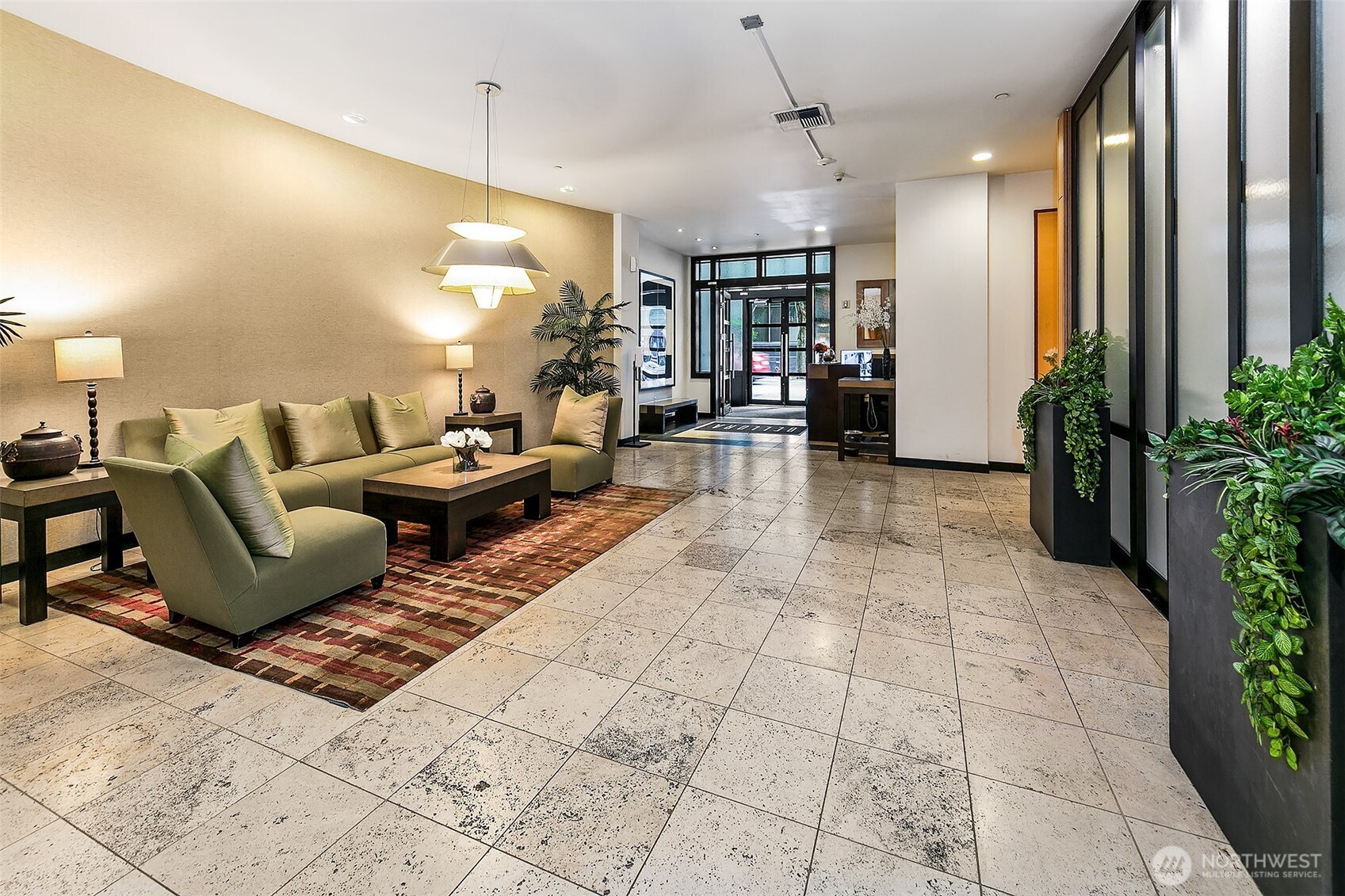 2716 Elliott Avenue Unit: 605
