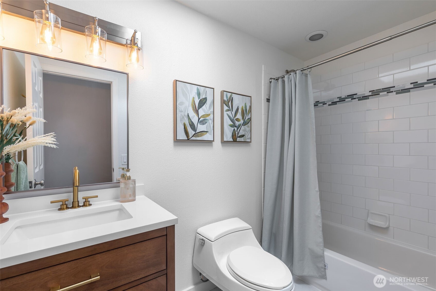 300 Mt. Pilchuck Avenue SW