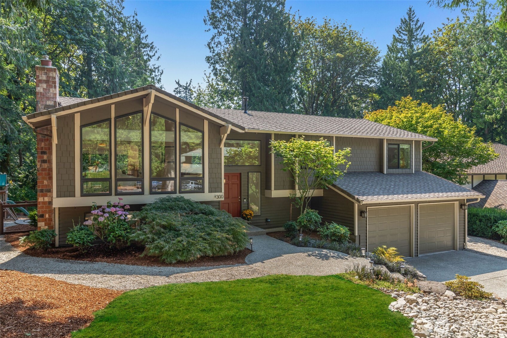300 Mt. Pilchuck Avenue SW