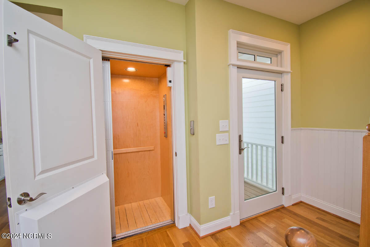 175 Atlantic Boulevard