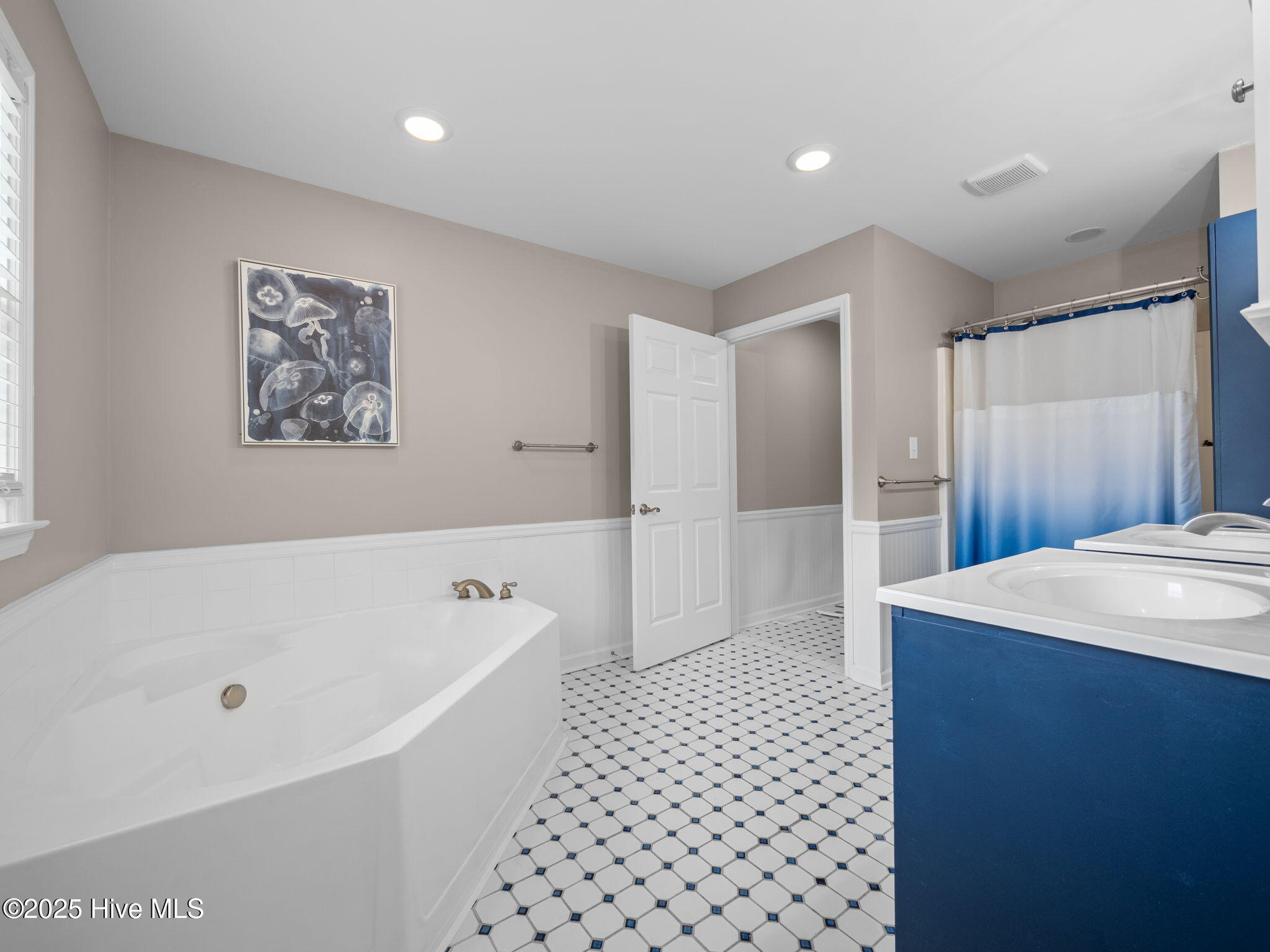 303 Robert Scott Circle