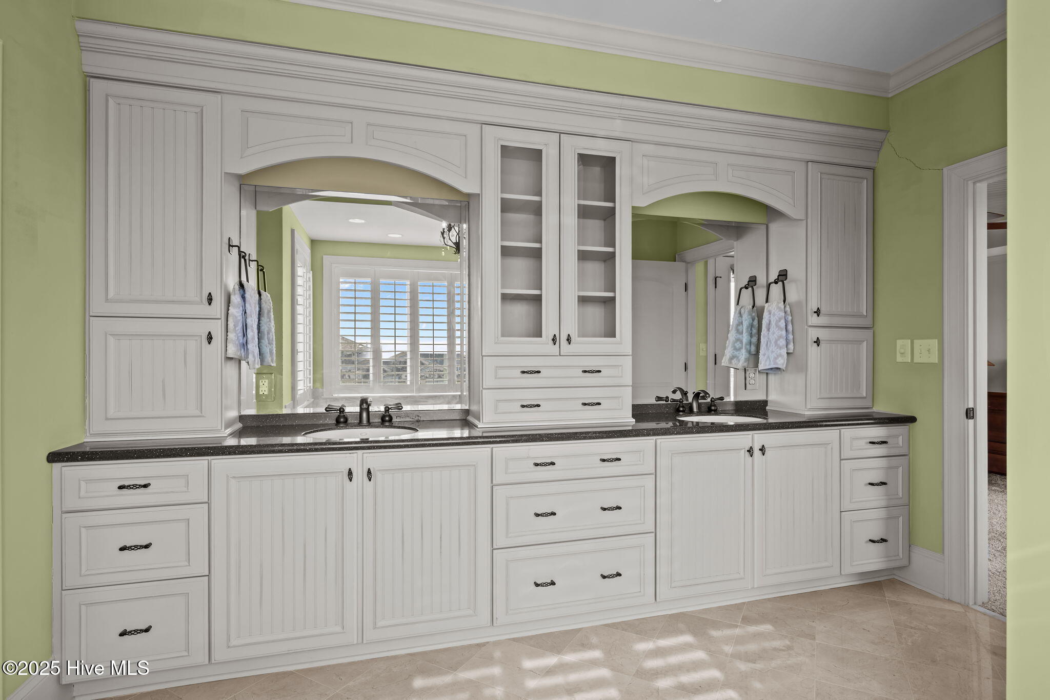 1101 W Ft Macon Road