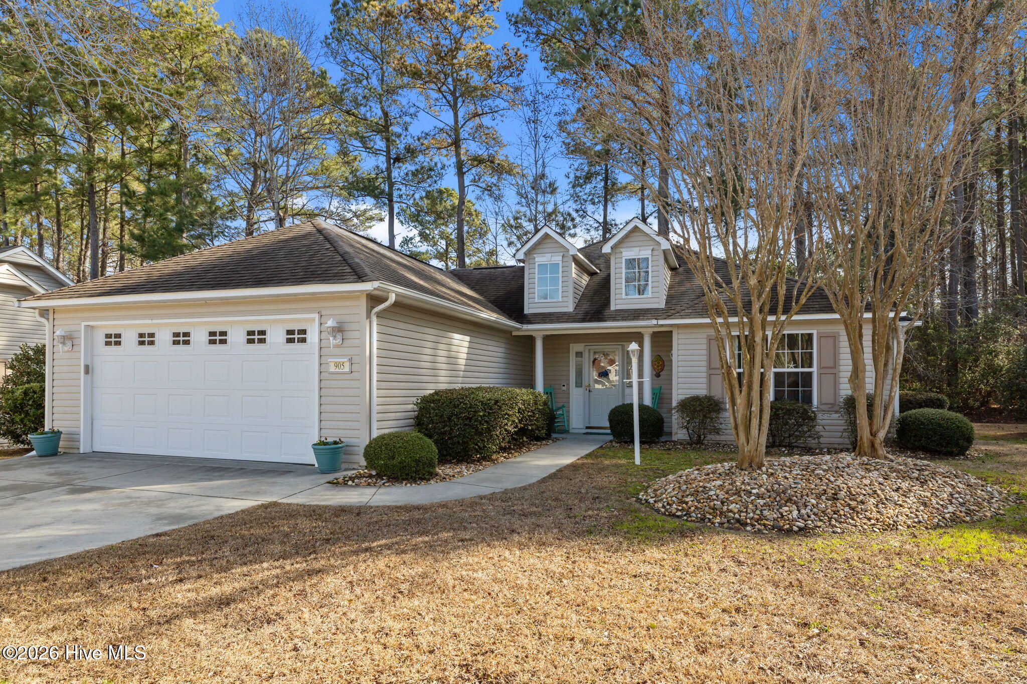 905 Meadowbrook S