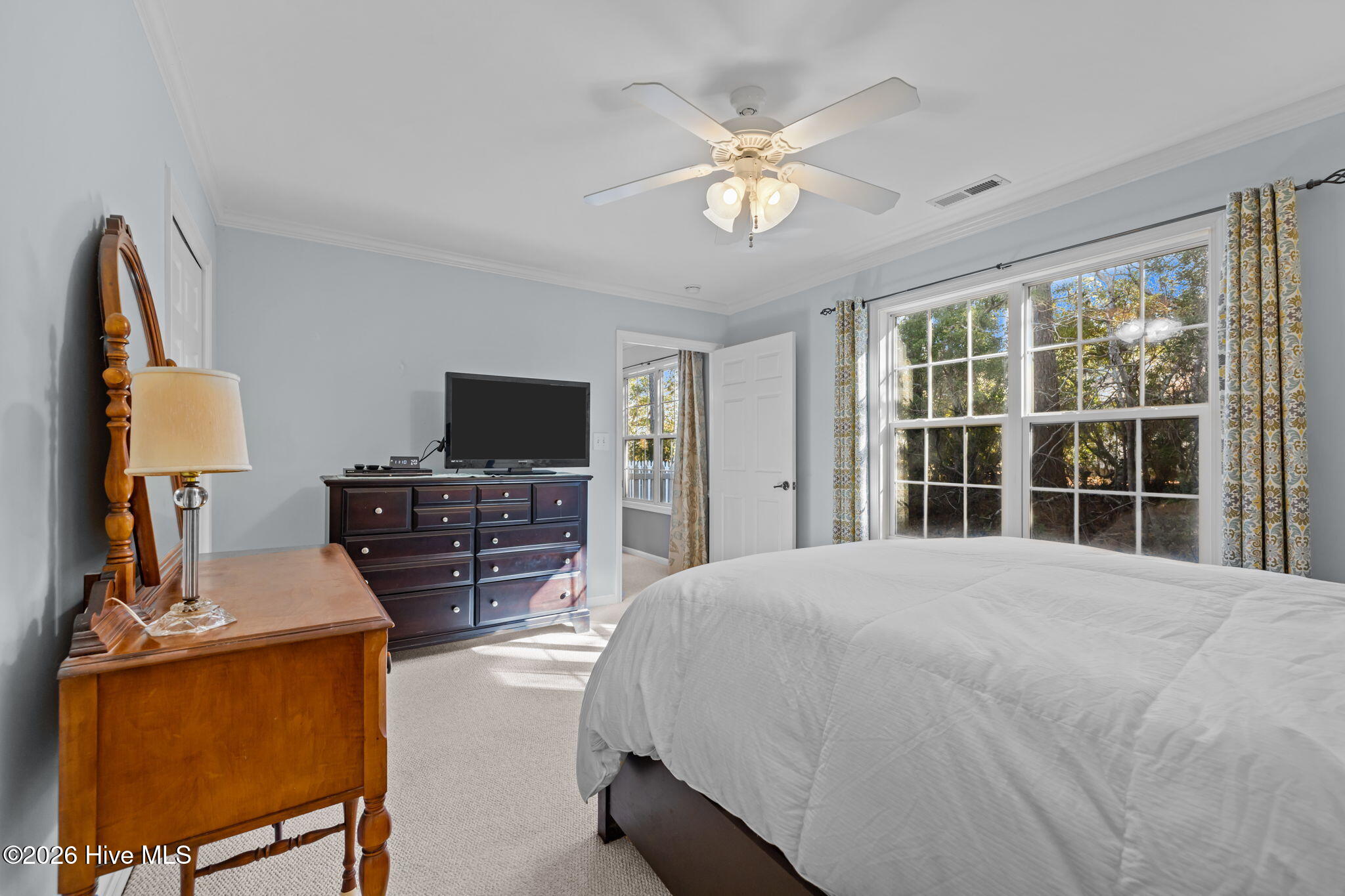 905 Meadowbrook S