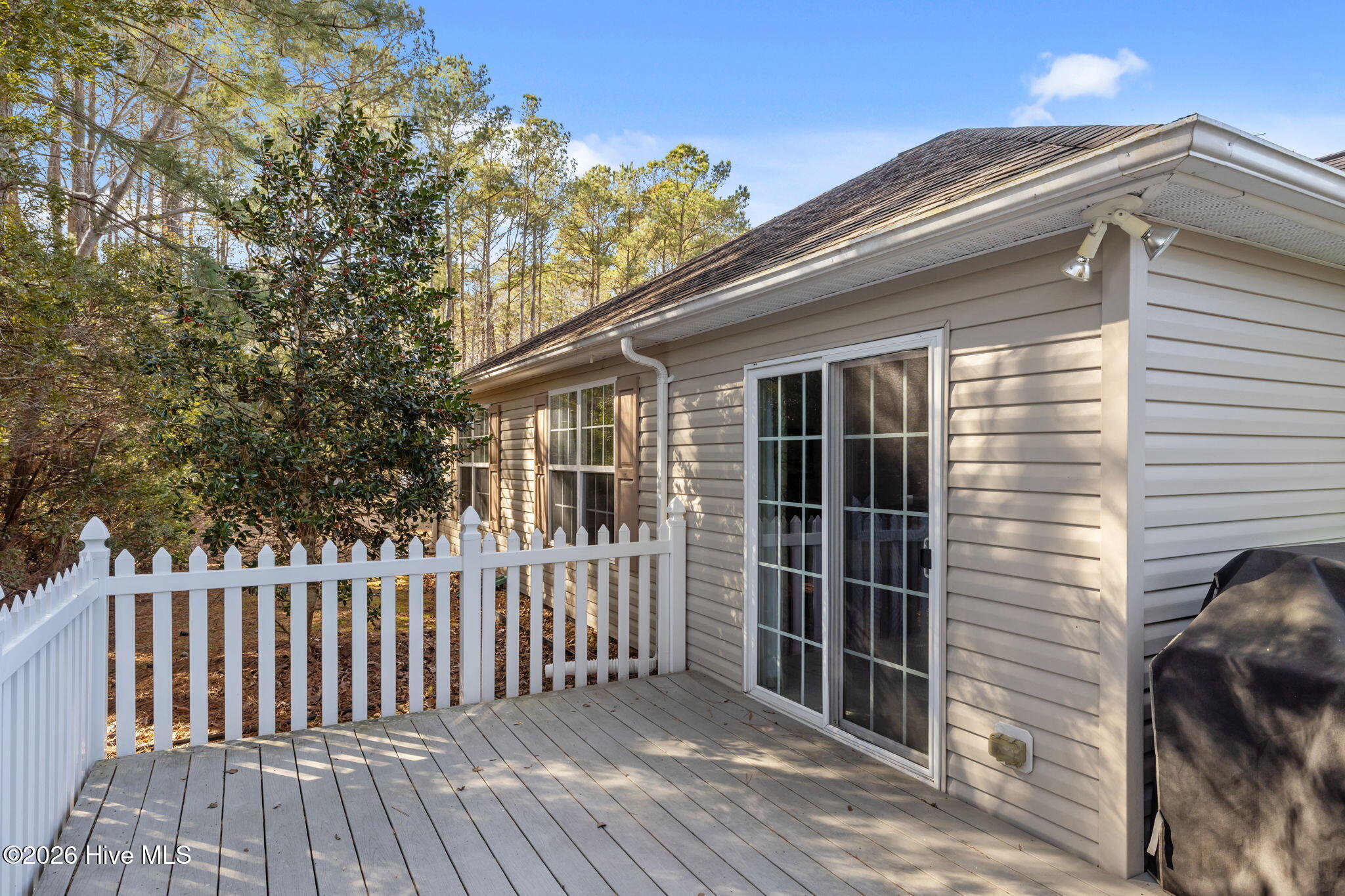 905 Meadowbrook S