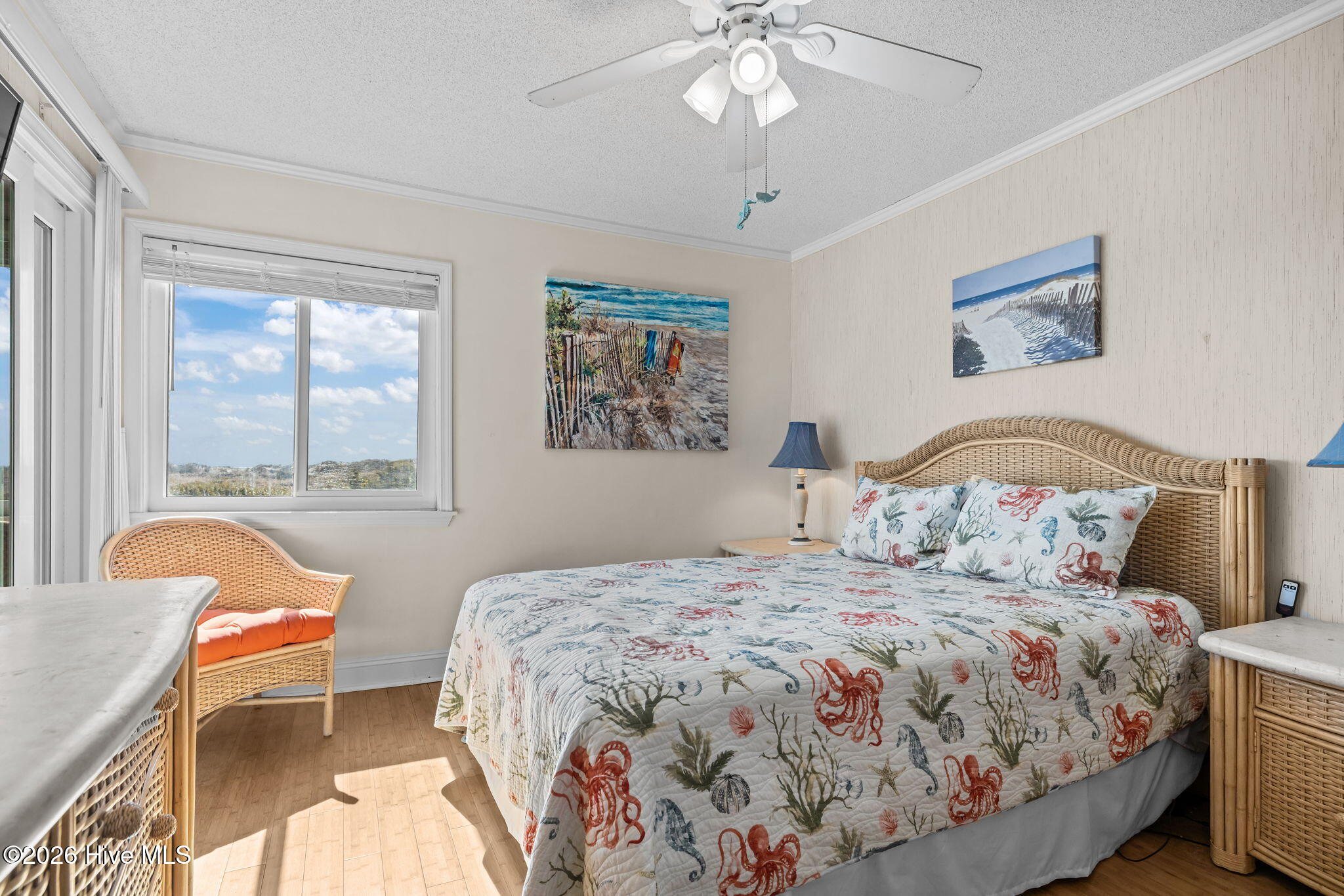 301 Commerce Way