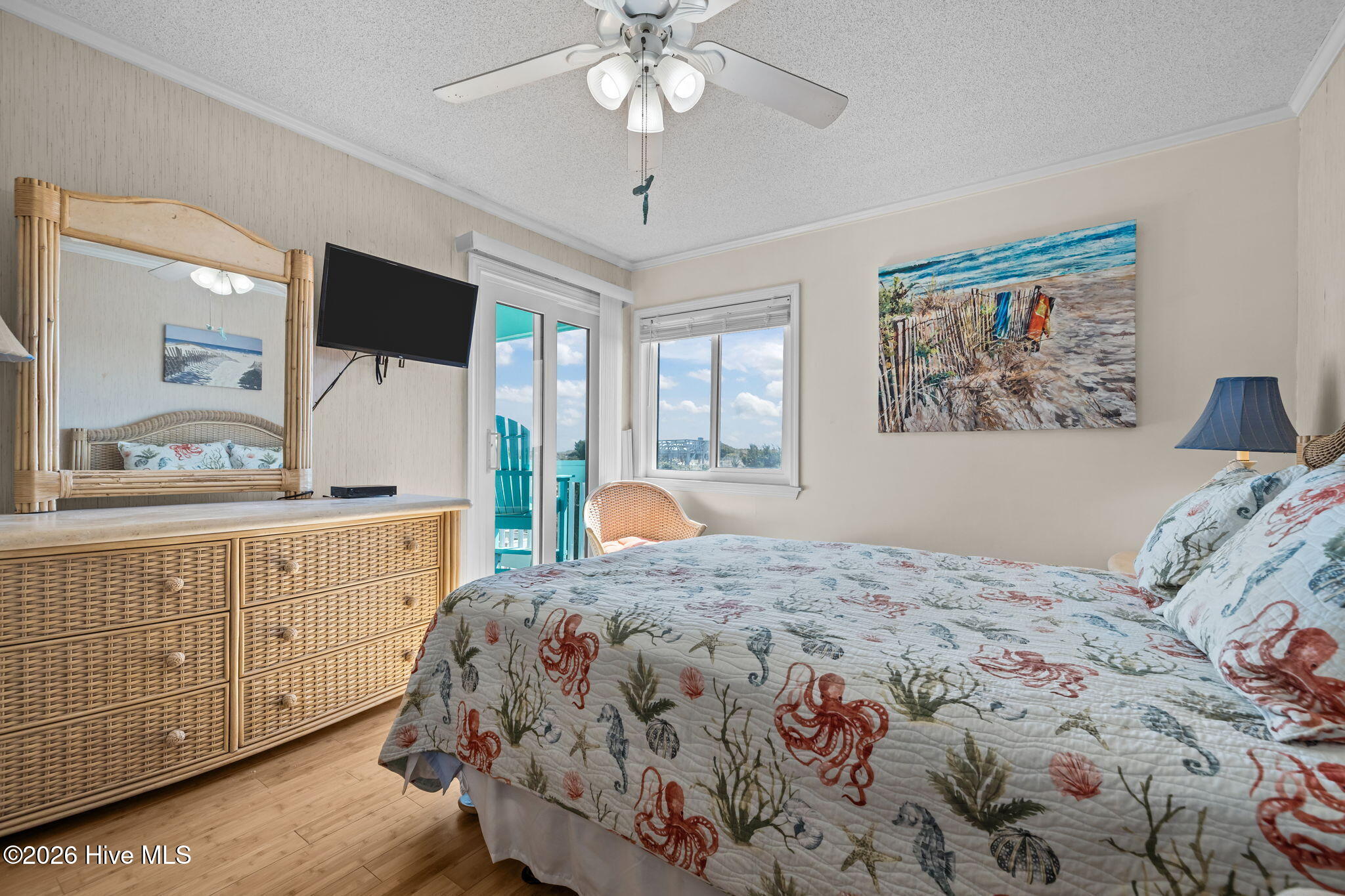 301 Commerce Way