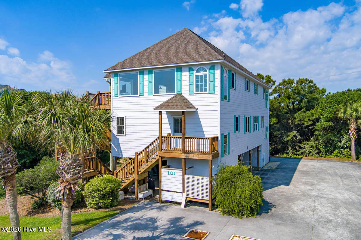 101 Shipwreck Lane E