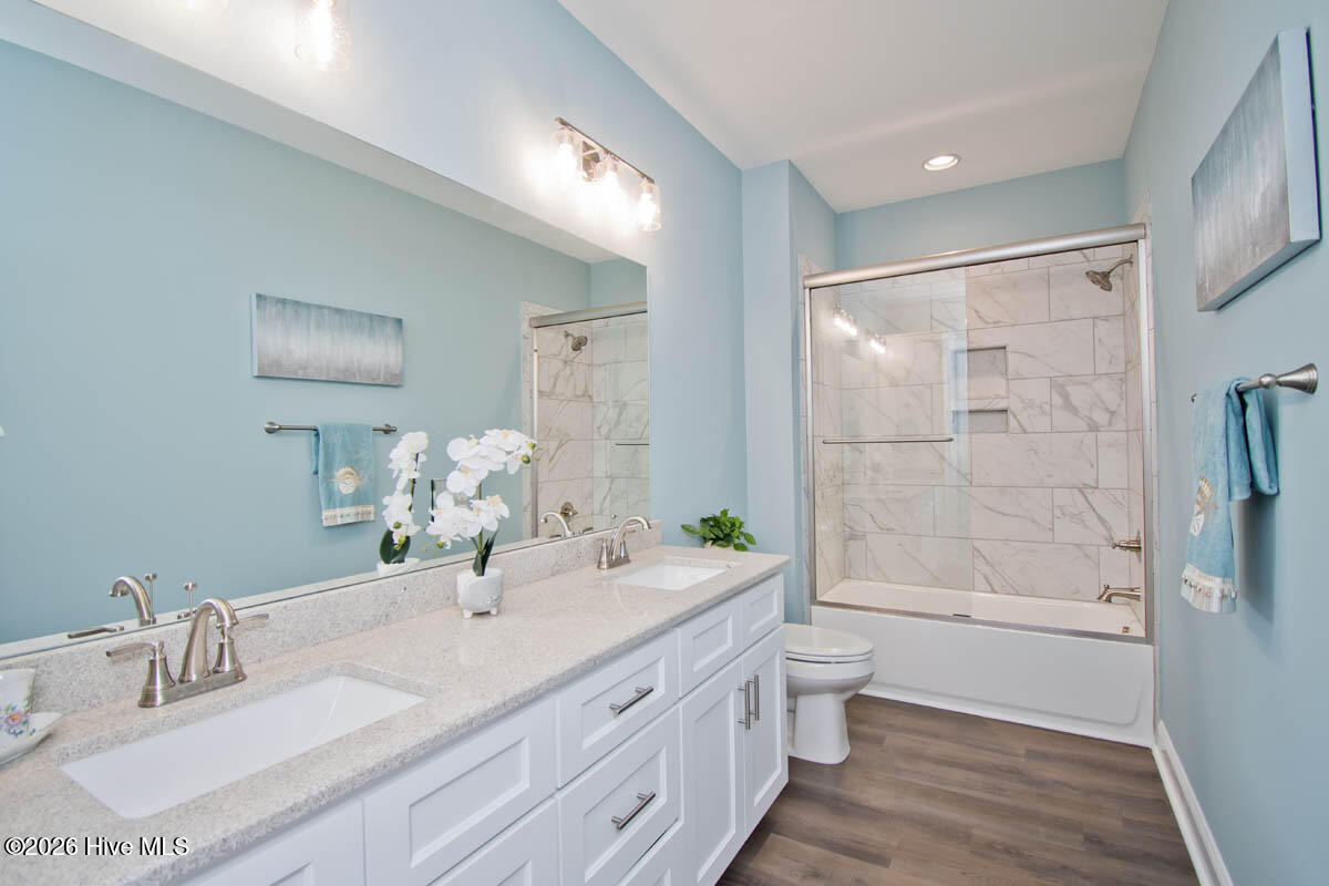 1307 Barnacle Lane