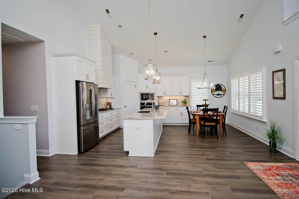 1307 Barnacle Lane