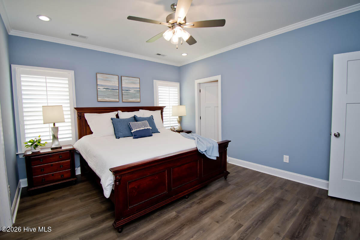 1307 Barnacle Lane
