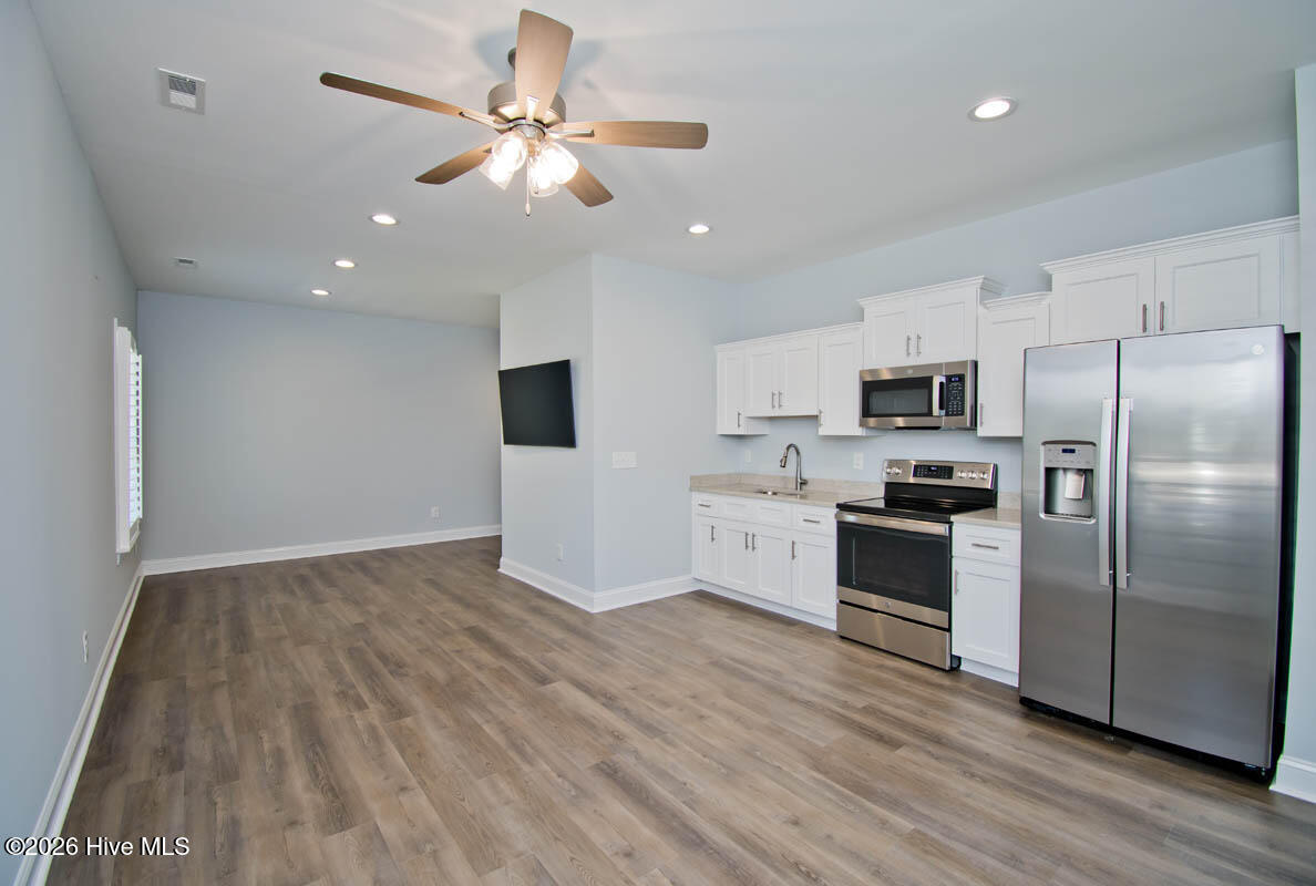 1307 Barnacle Lane