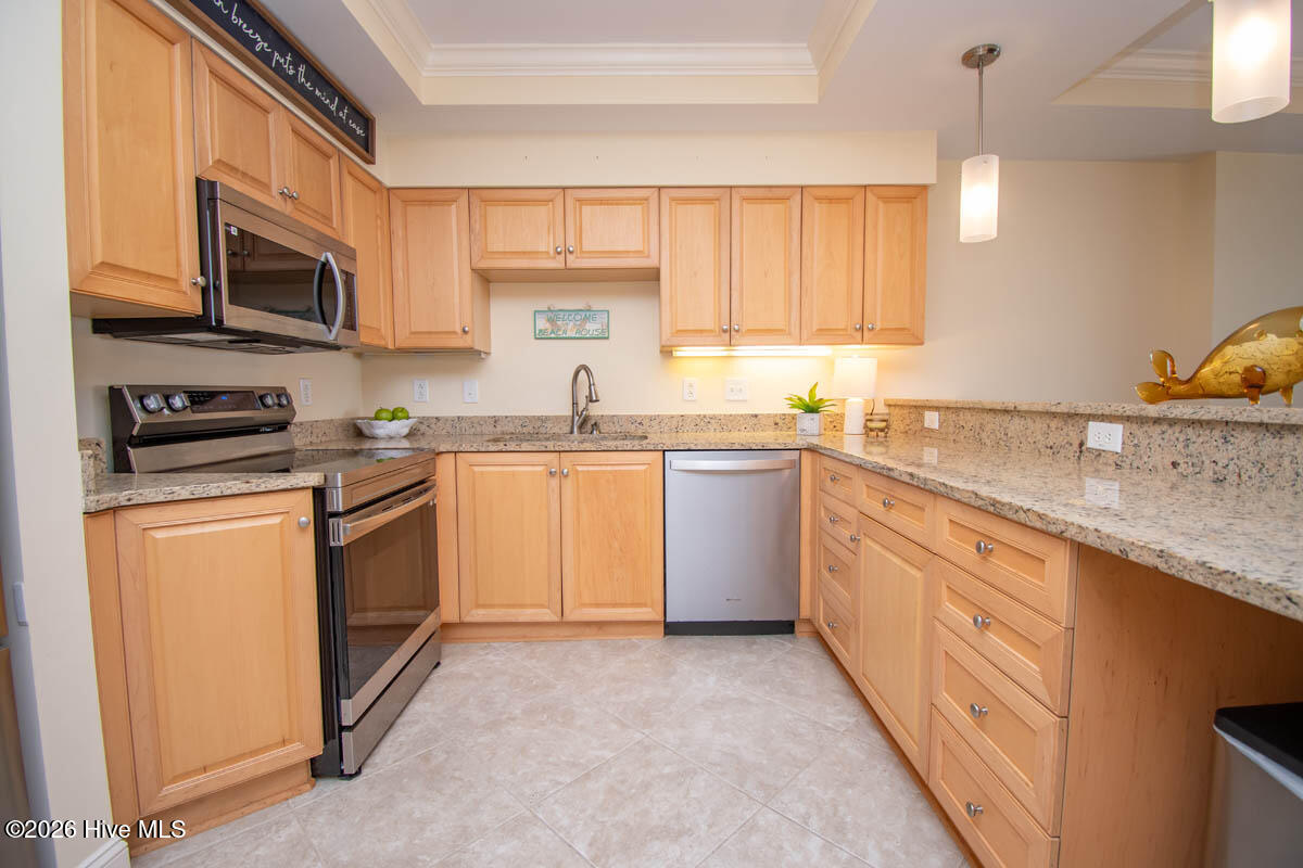 1550 Salter Path Road 606