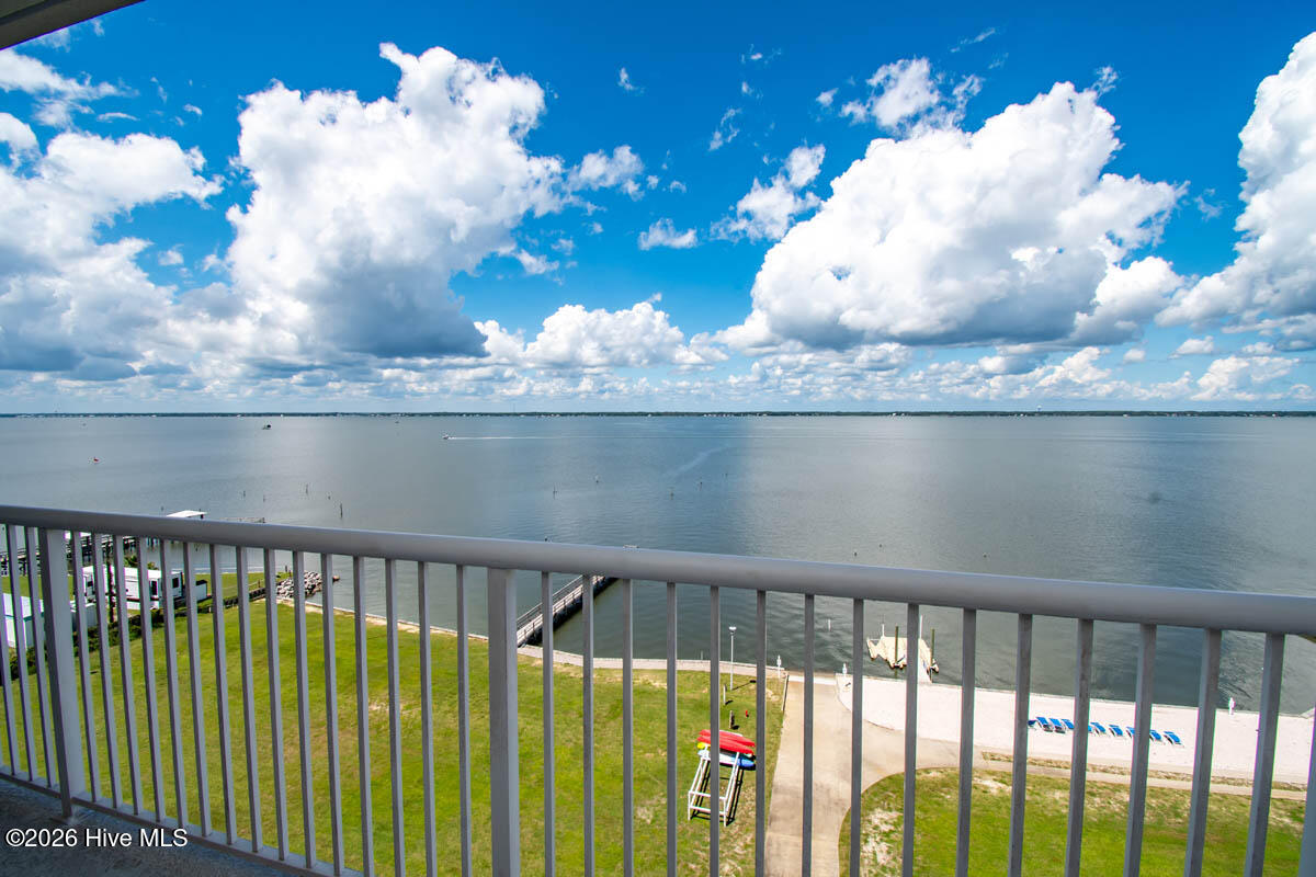 1550 Salter Path Road 606