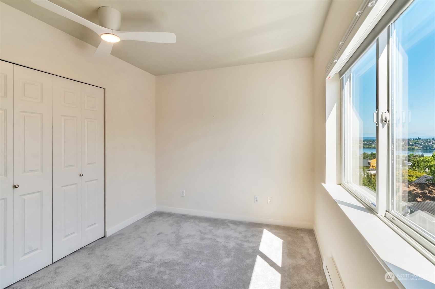 7116 Greenwood Avenue N Unit: 403