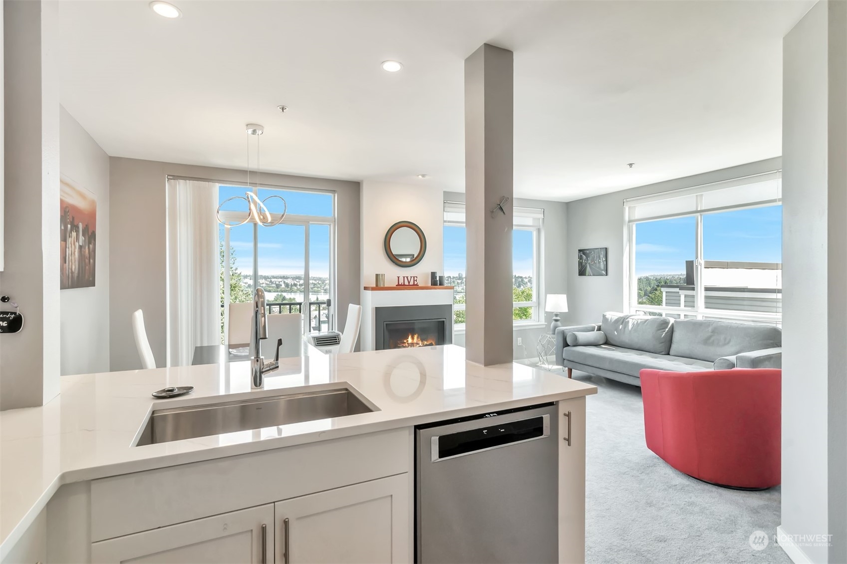 7116 Greenwood Avenue N Unit: 403