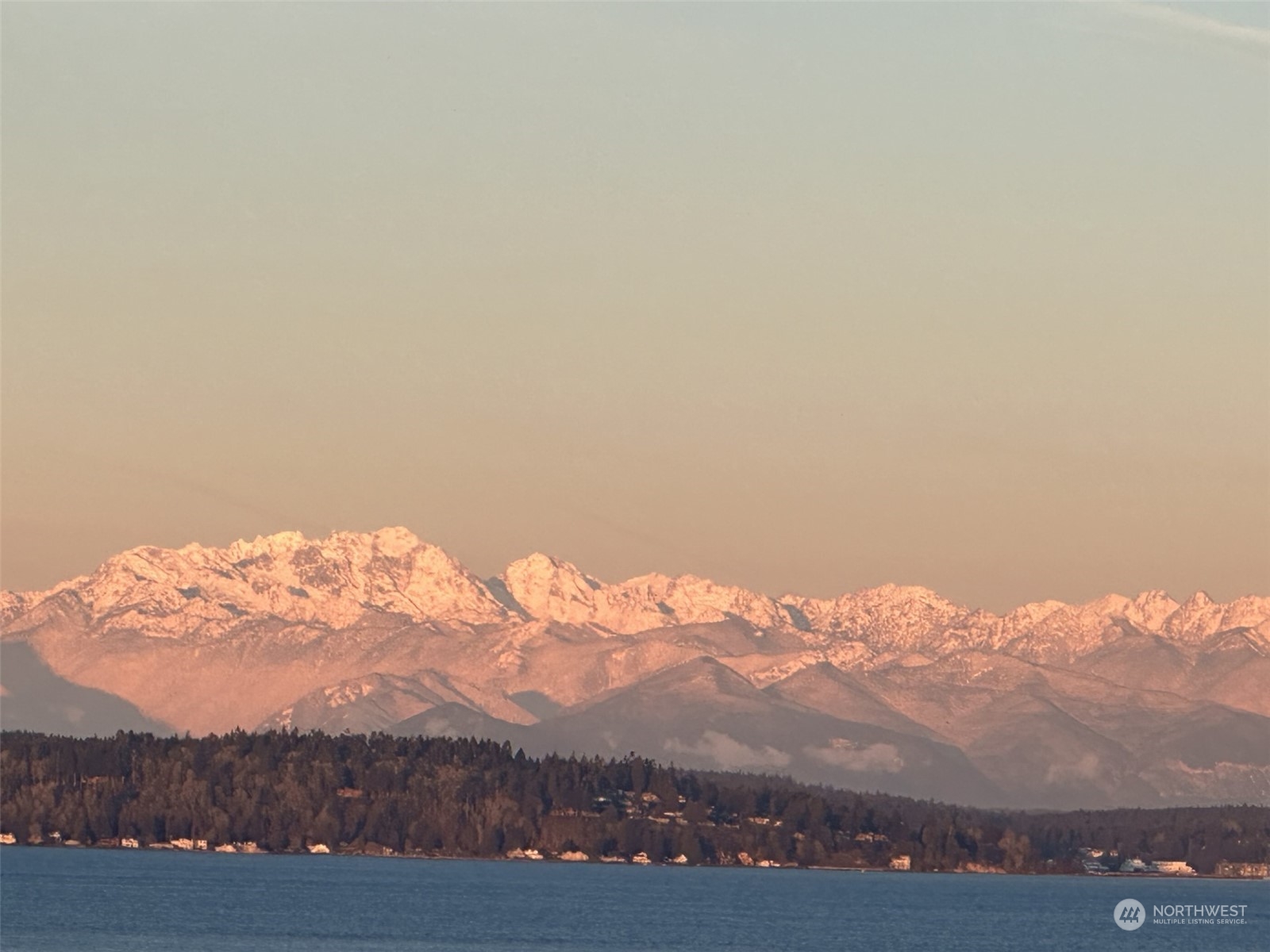 1025 California Lane SW