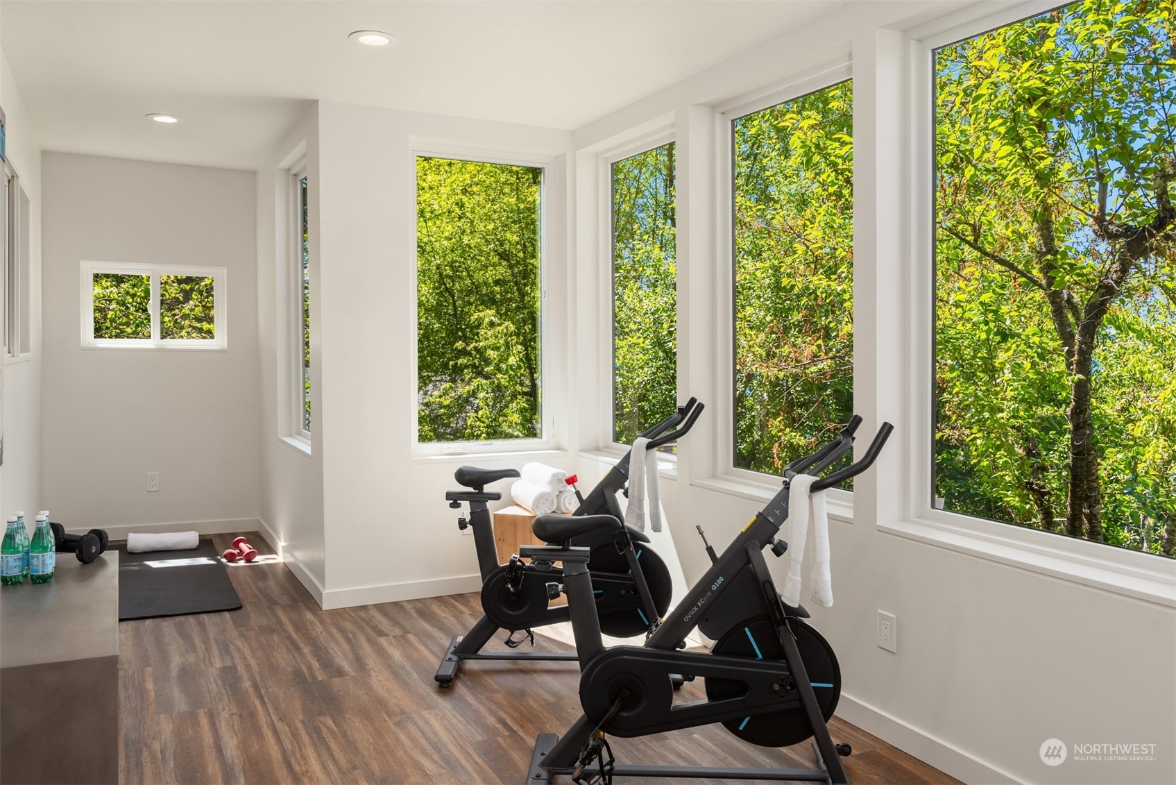 1025 California Lane SW