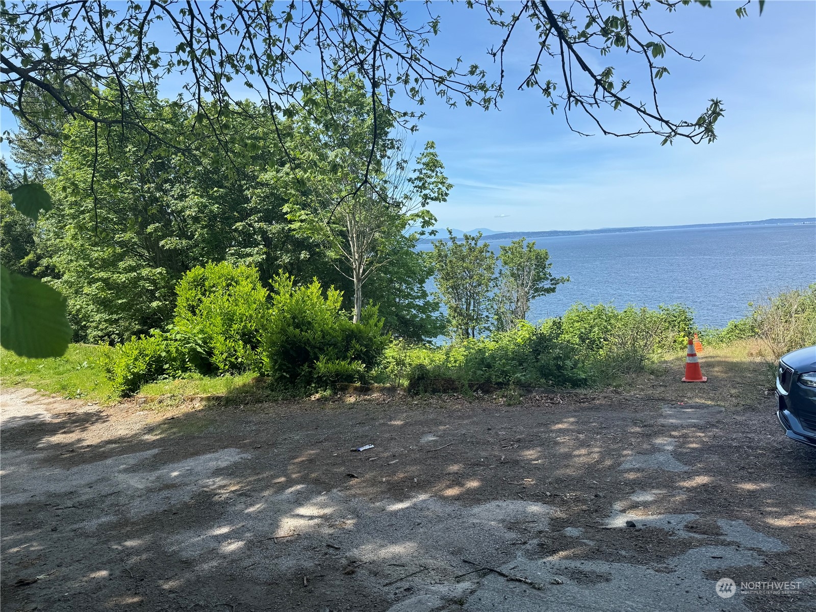 1021 California Lane SW