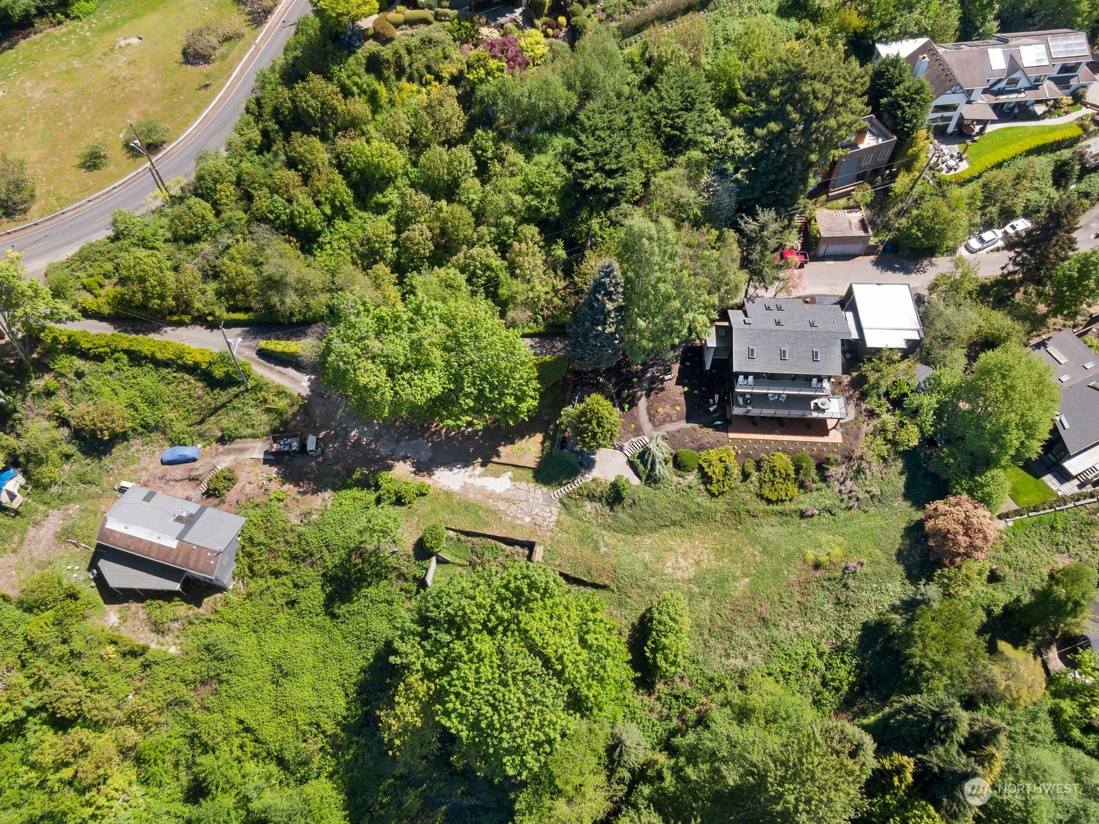 1021 California Lane SW