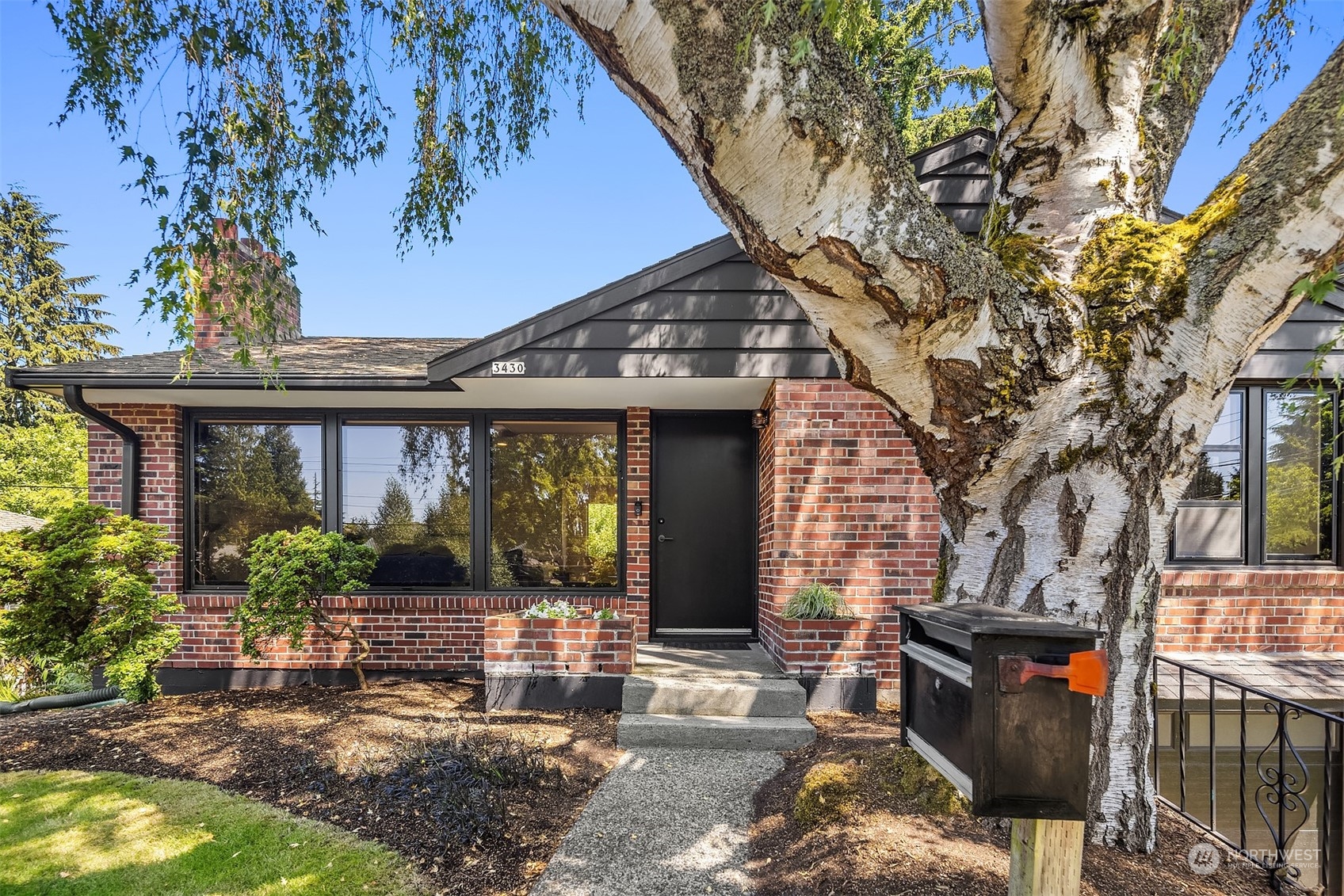 3430 Arapahoe Place W