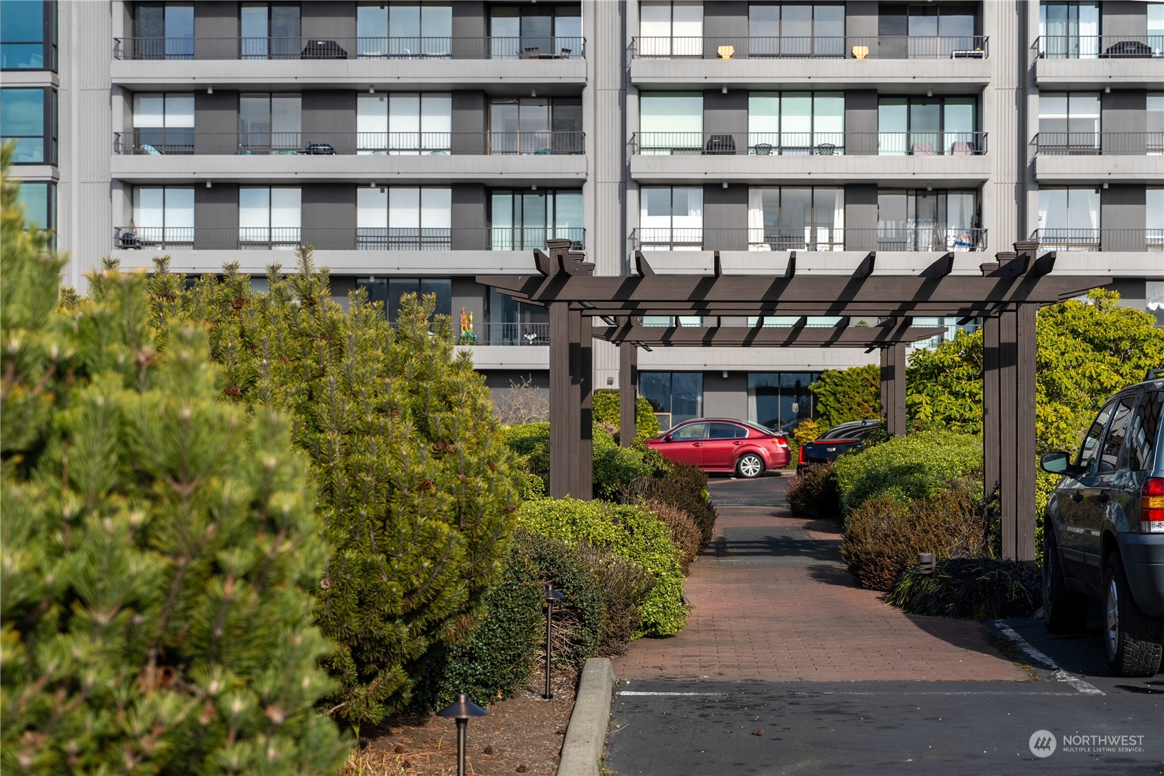 6535 Seaview Avenue NW Unit: 305B