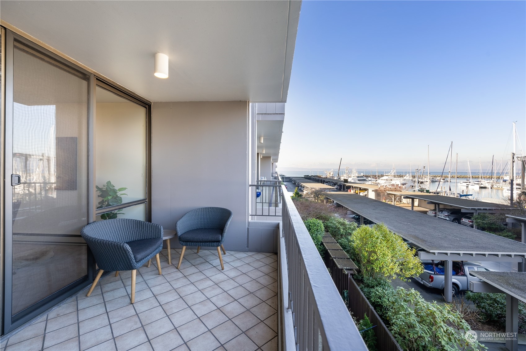 6535 Seaview Avenue NW Unit: 305B