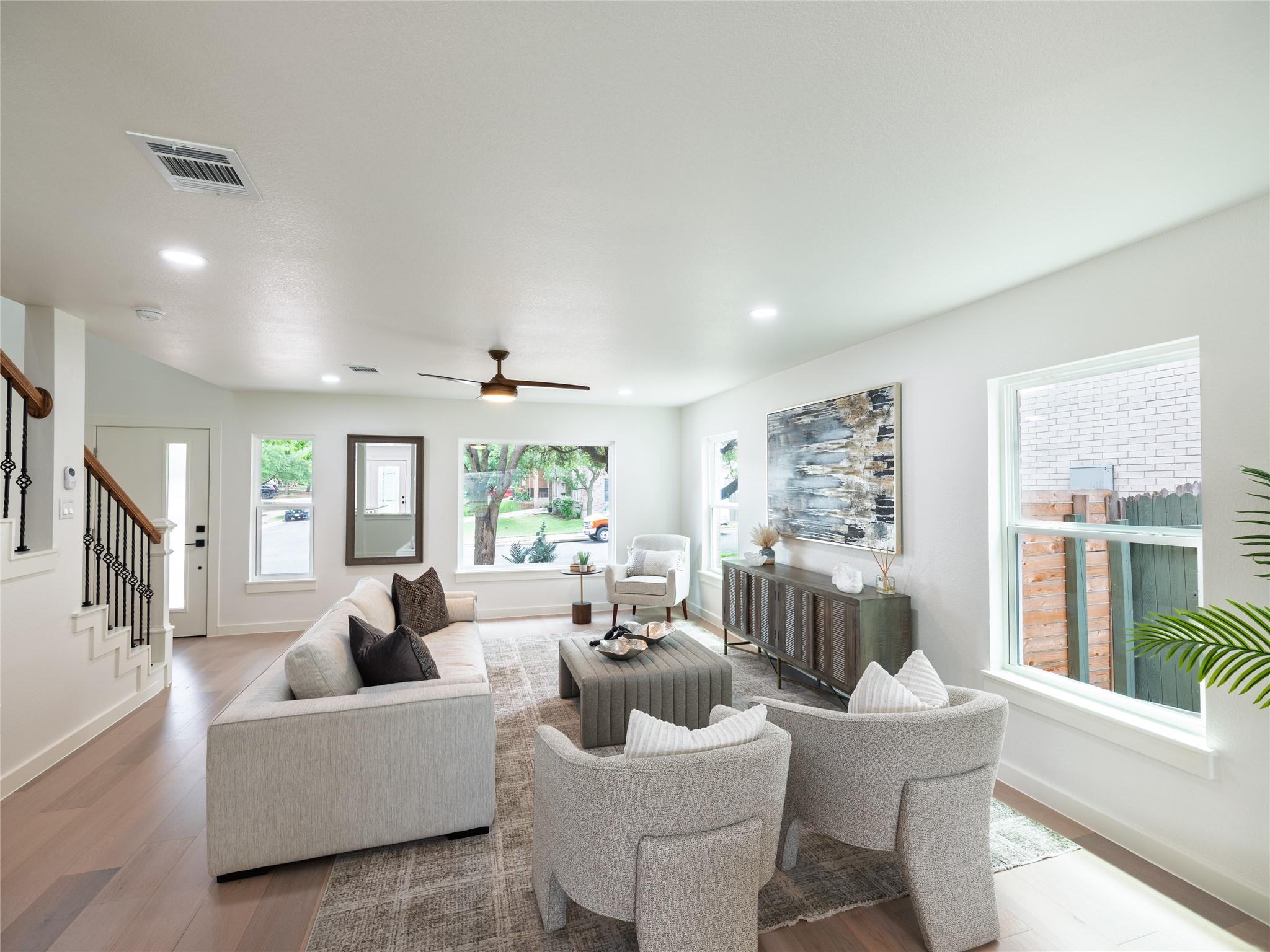 11224 Pickard LN