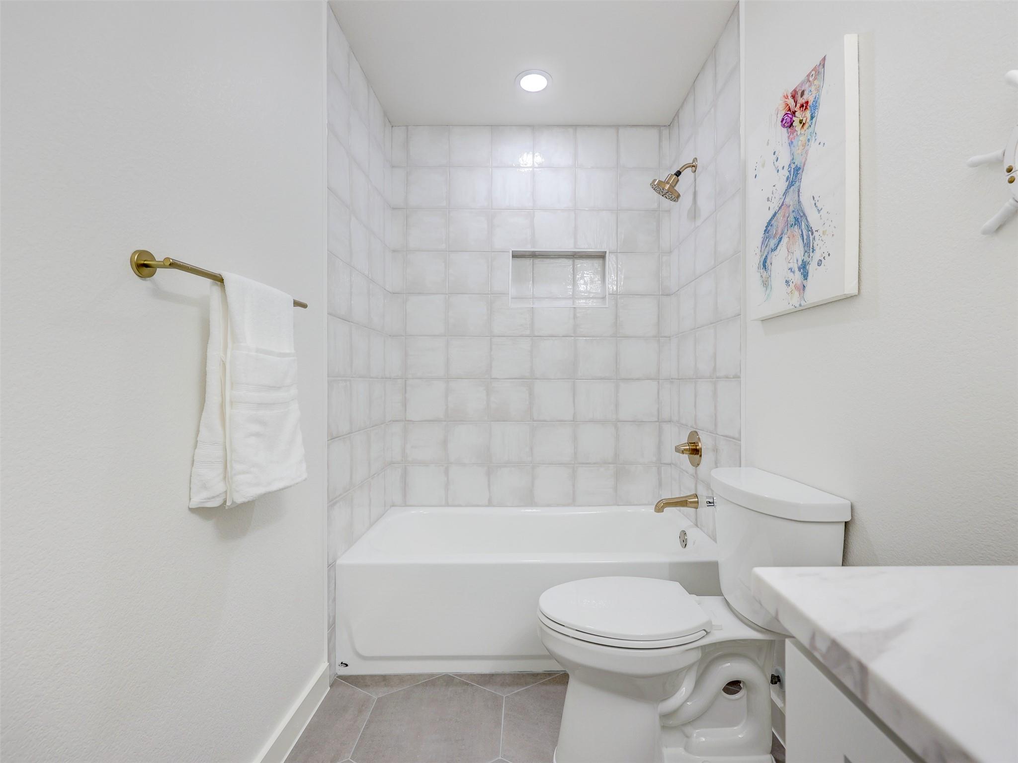 11224 Pickard LN