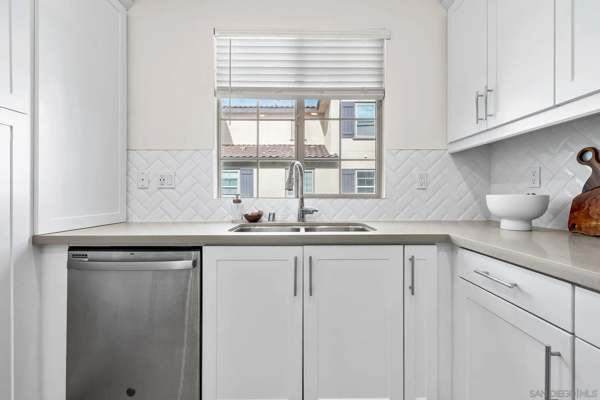 4384 Nautilus Way Unit 8