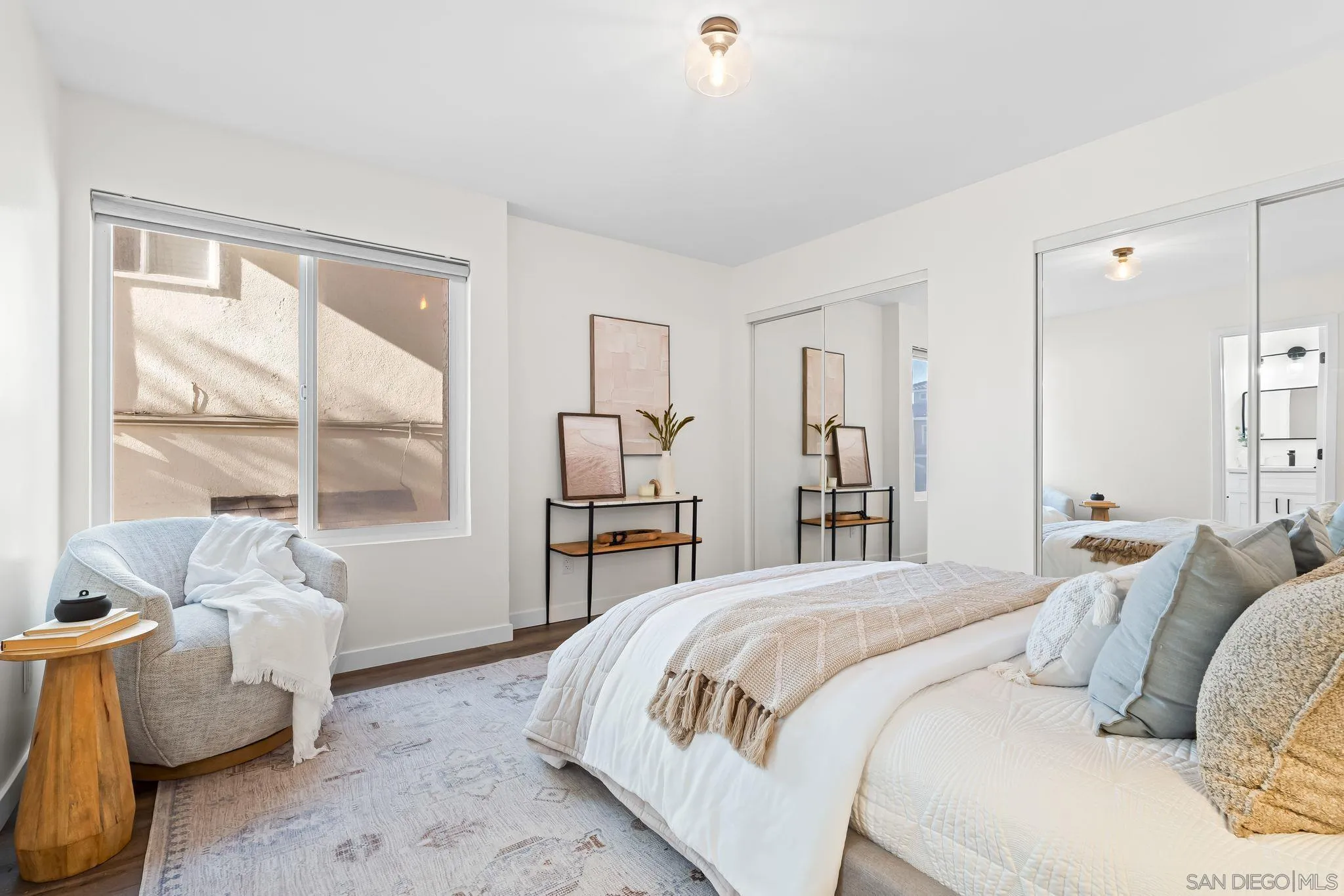 1324 S Pacific Unit 3