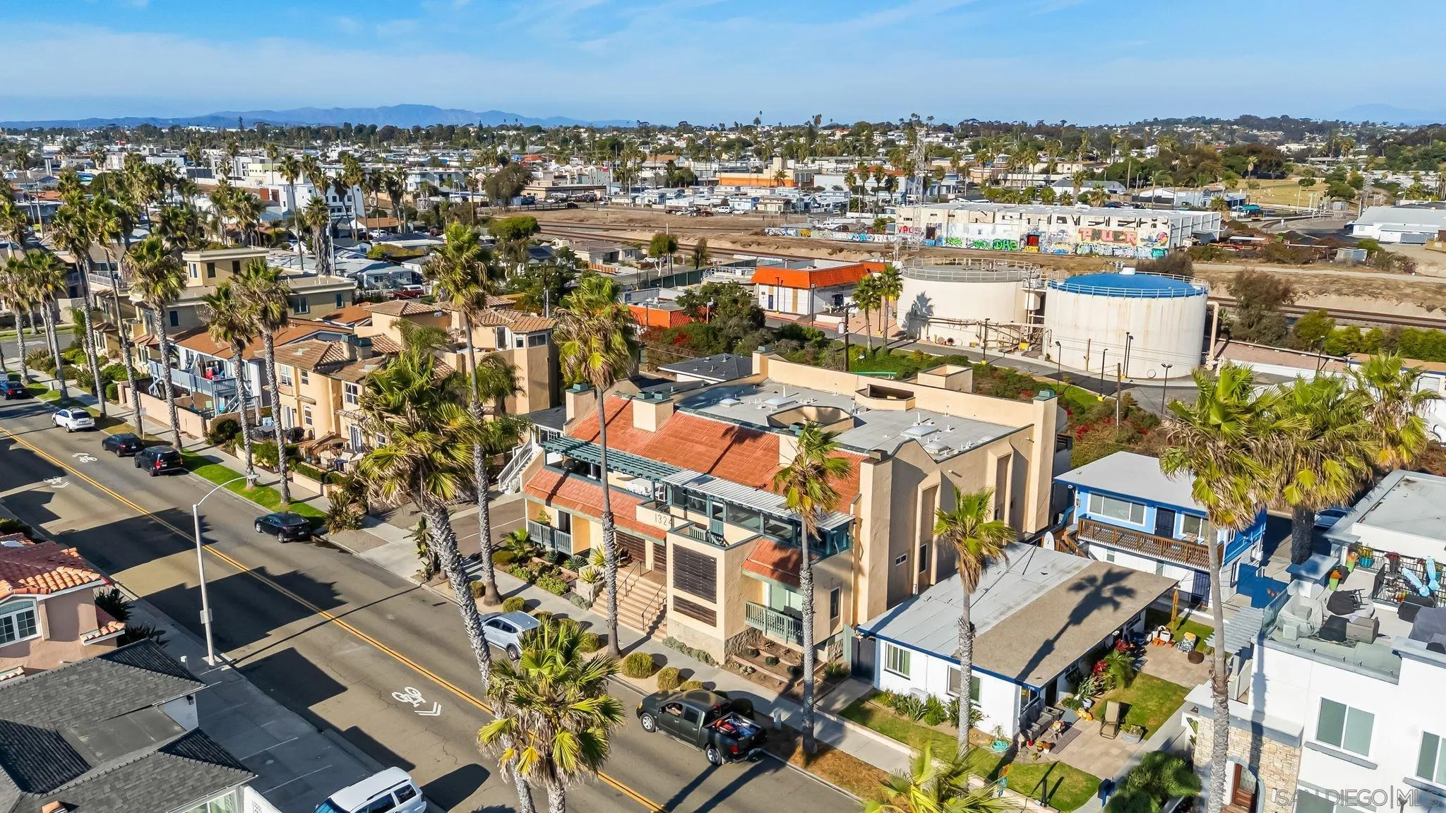 1324 S Pacific Unit 3