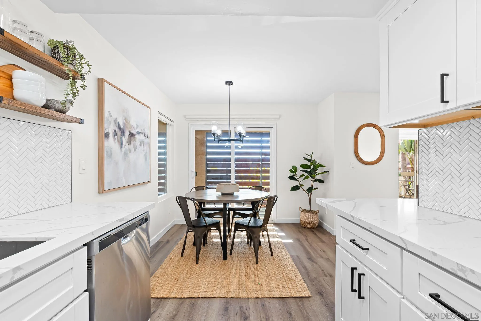 1324 S Pacific Unit 3