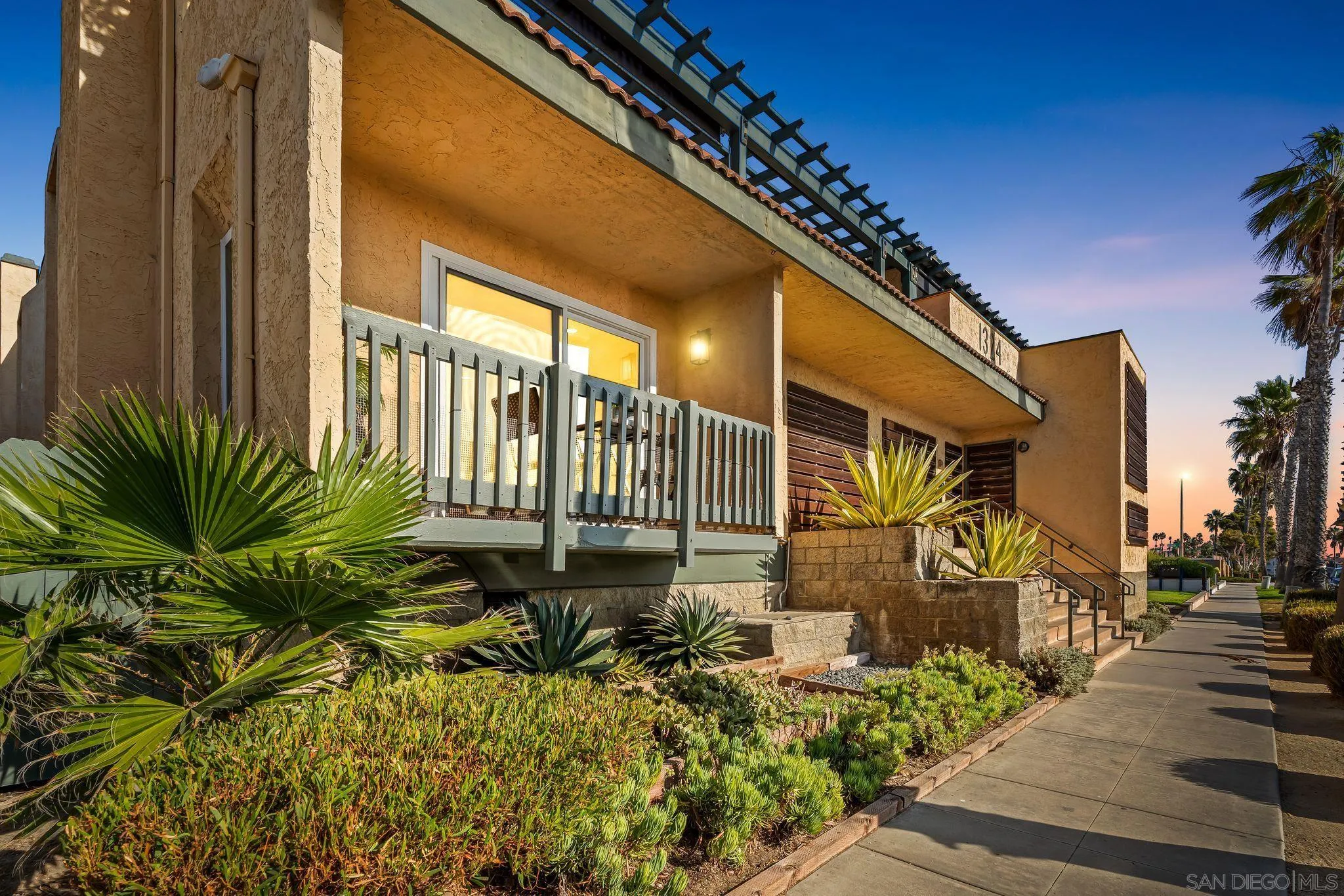 1324 S Pacific Unit 3