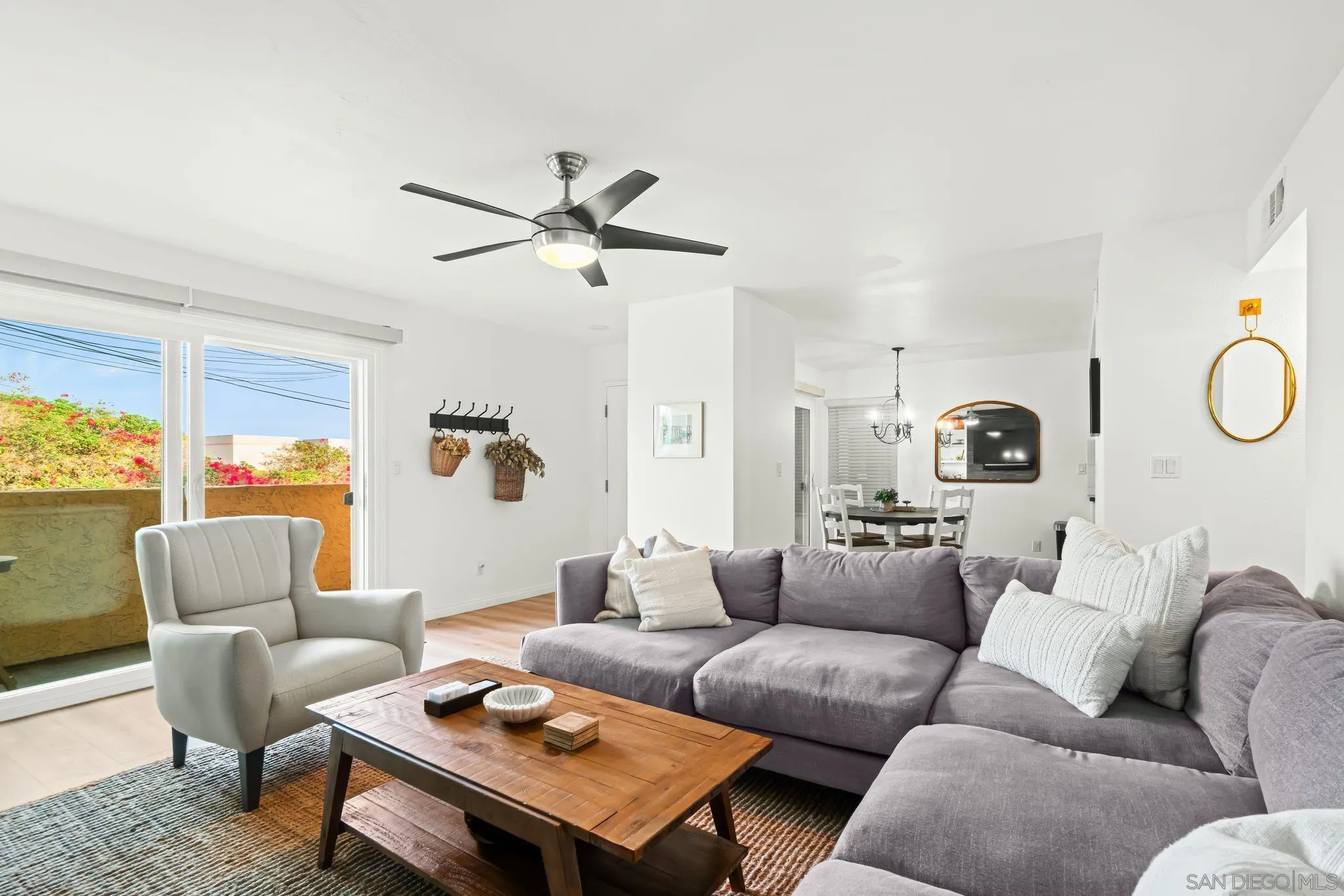 1324 S S Pacific St Unit 4