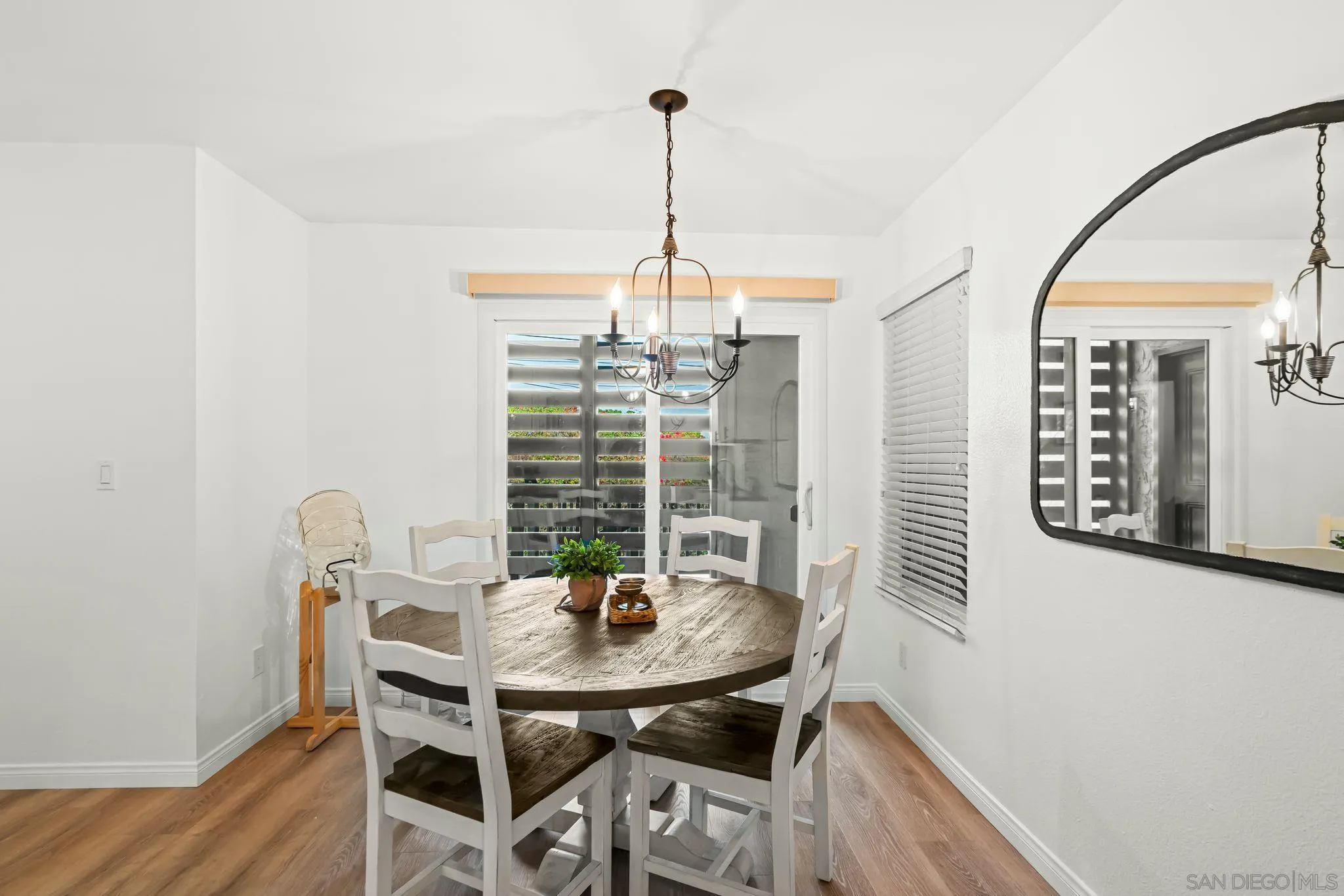 1324 S S Pacific St Unit 4