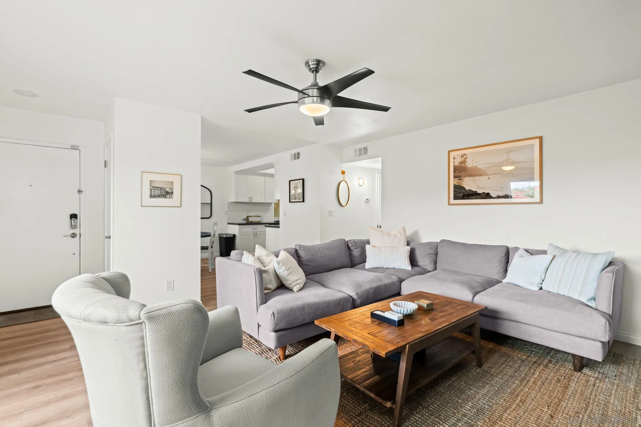 1324 S S Pacific St Unit 4