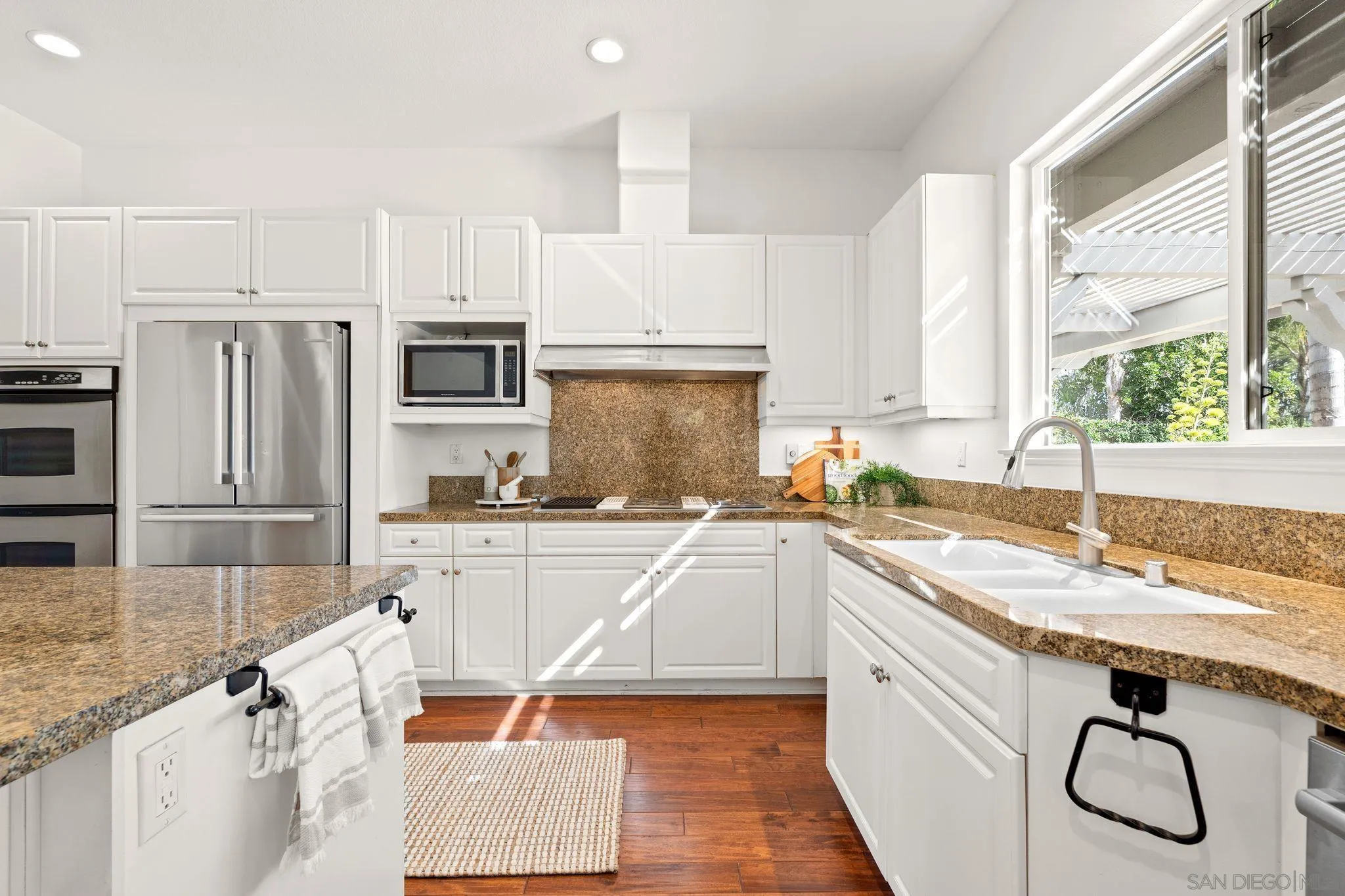 860 Calle Santa Cruz