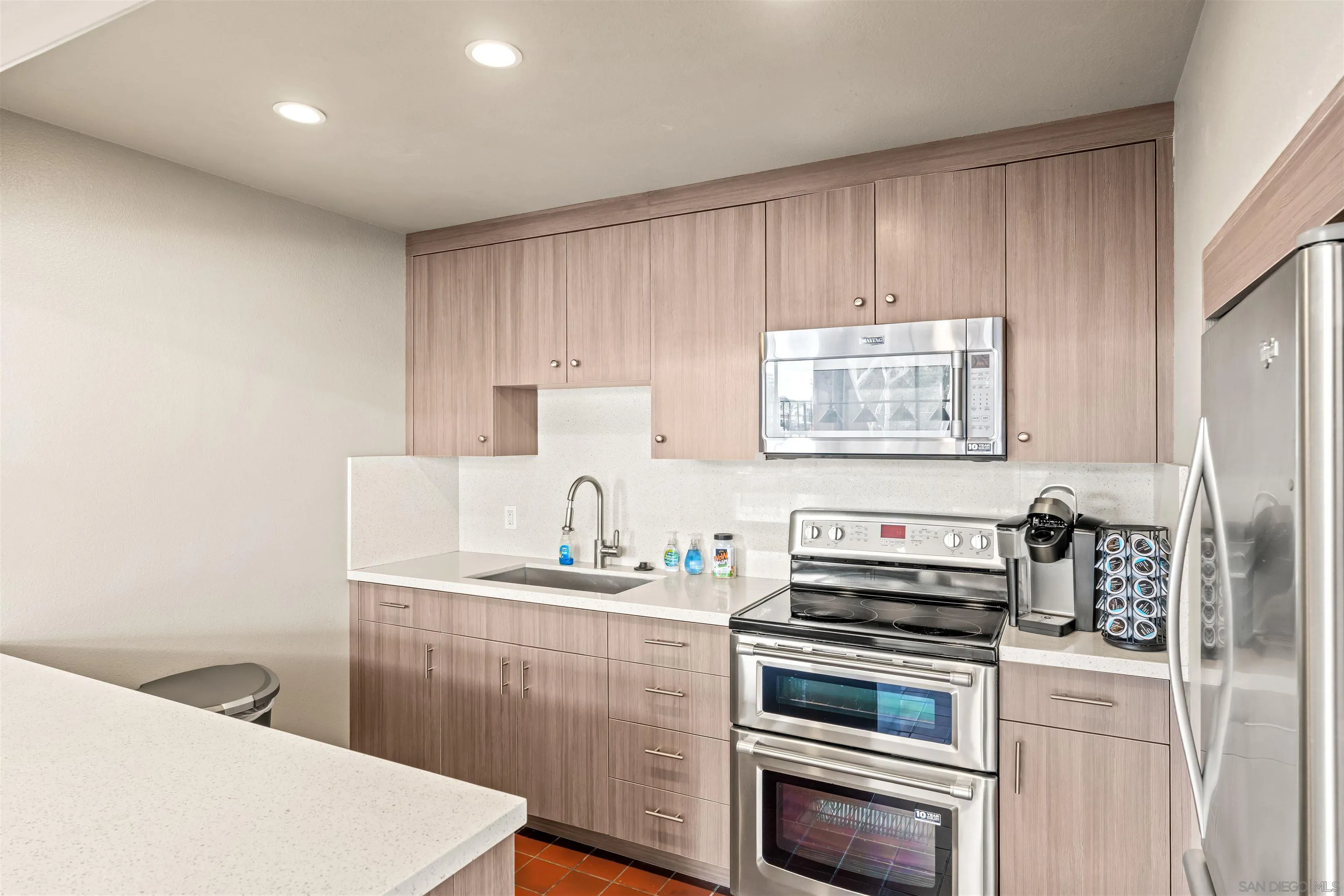 3635 7th Ave Unit 8a