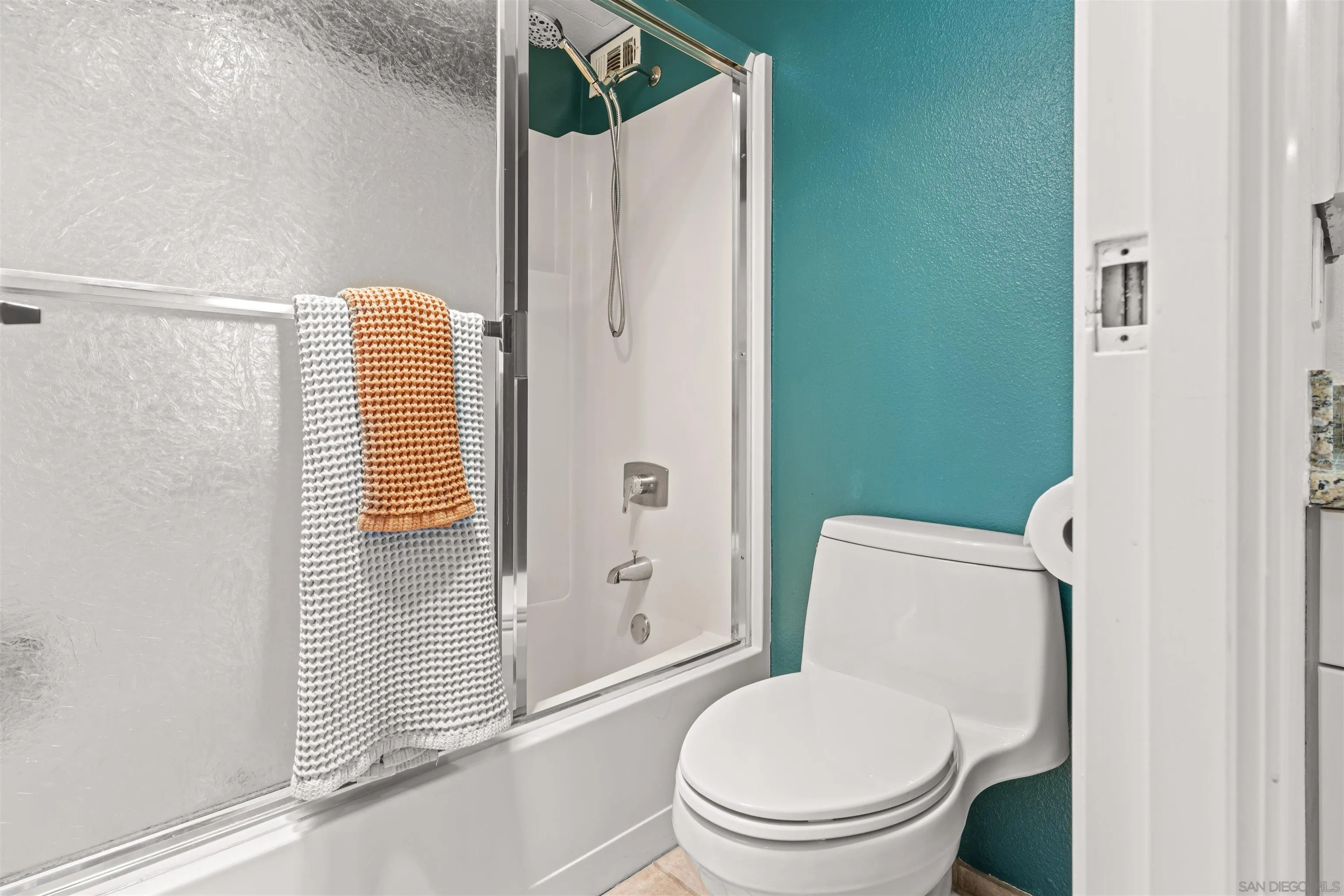 3635 7th Ave Unit 8a