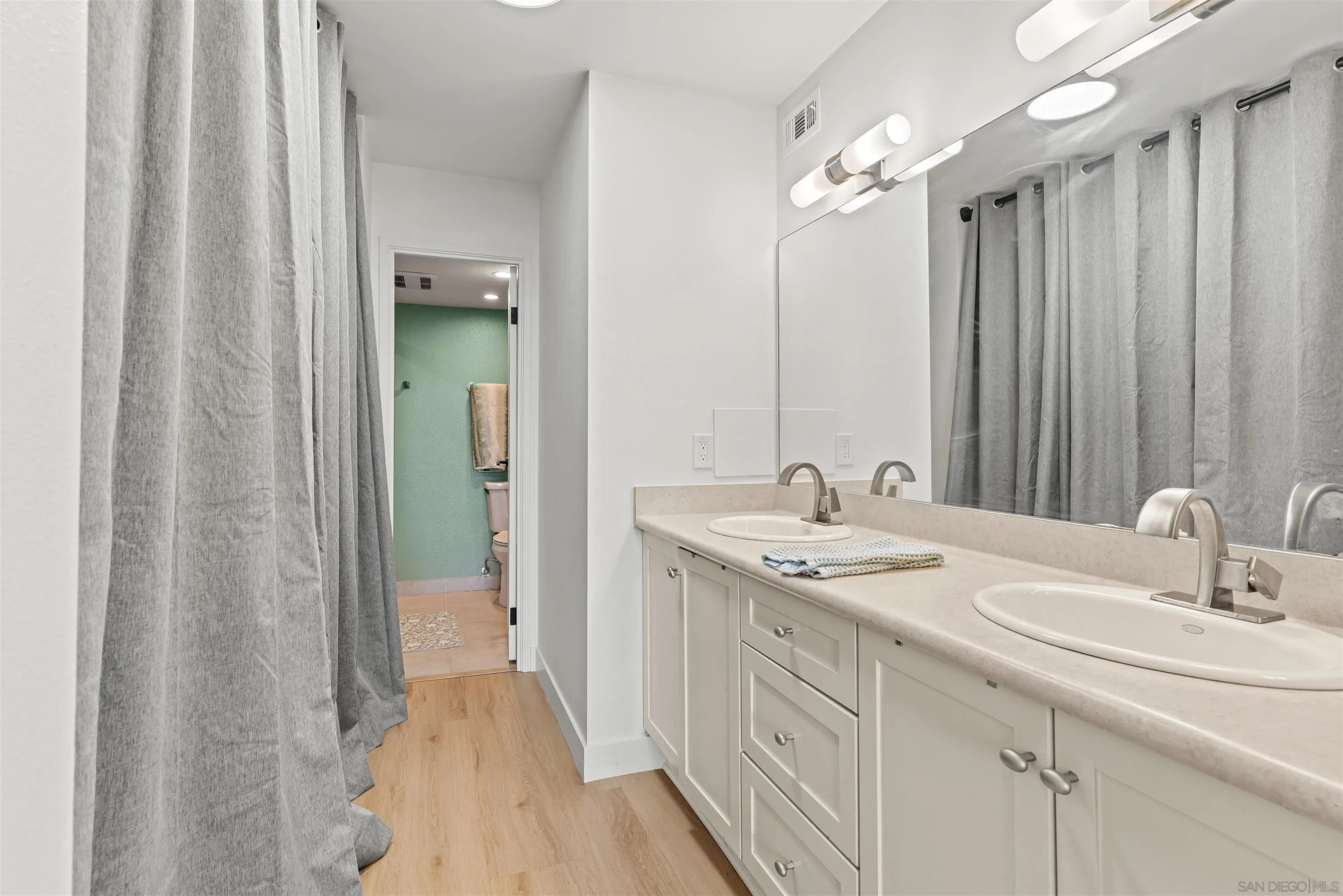 3635 7th Ave Unit 8a