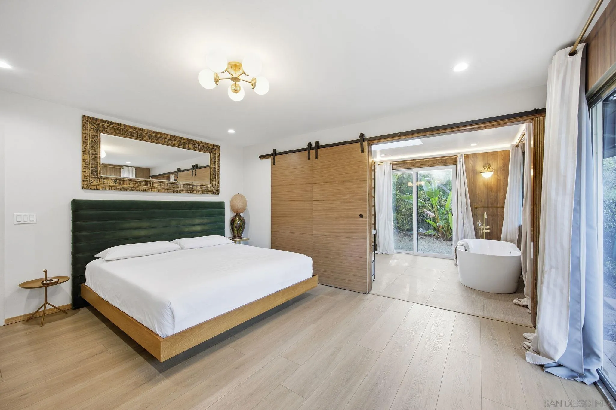 1010 Quail Creek