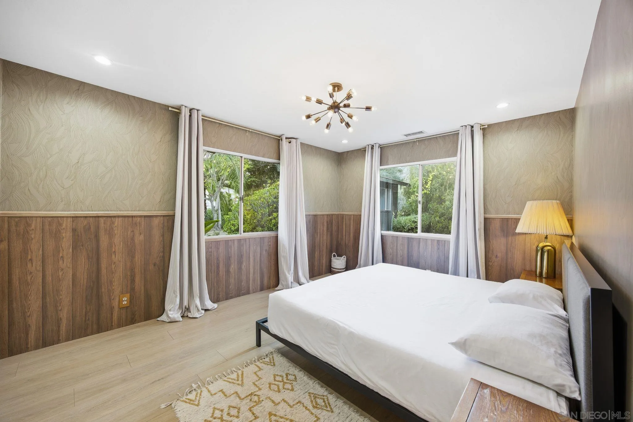 1010 Quail Creek