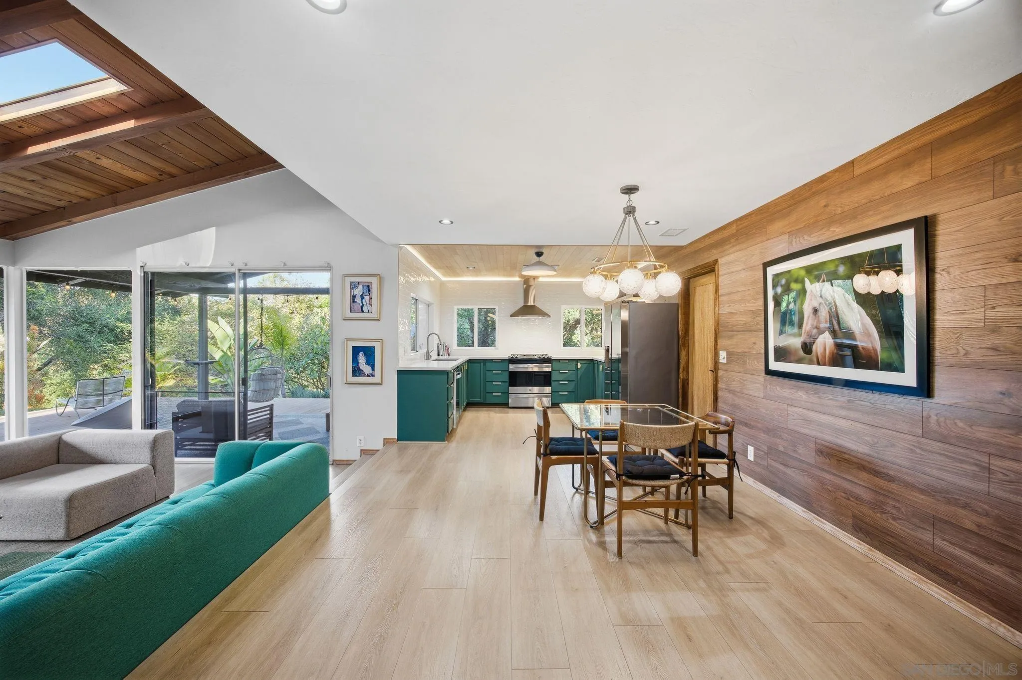 1010 Quail Creek
