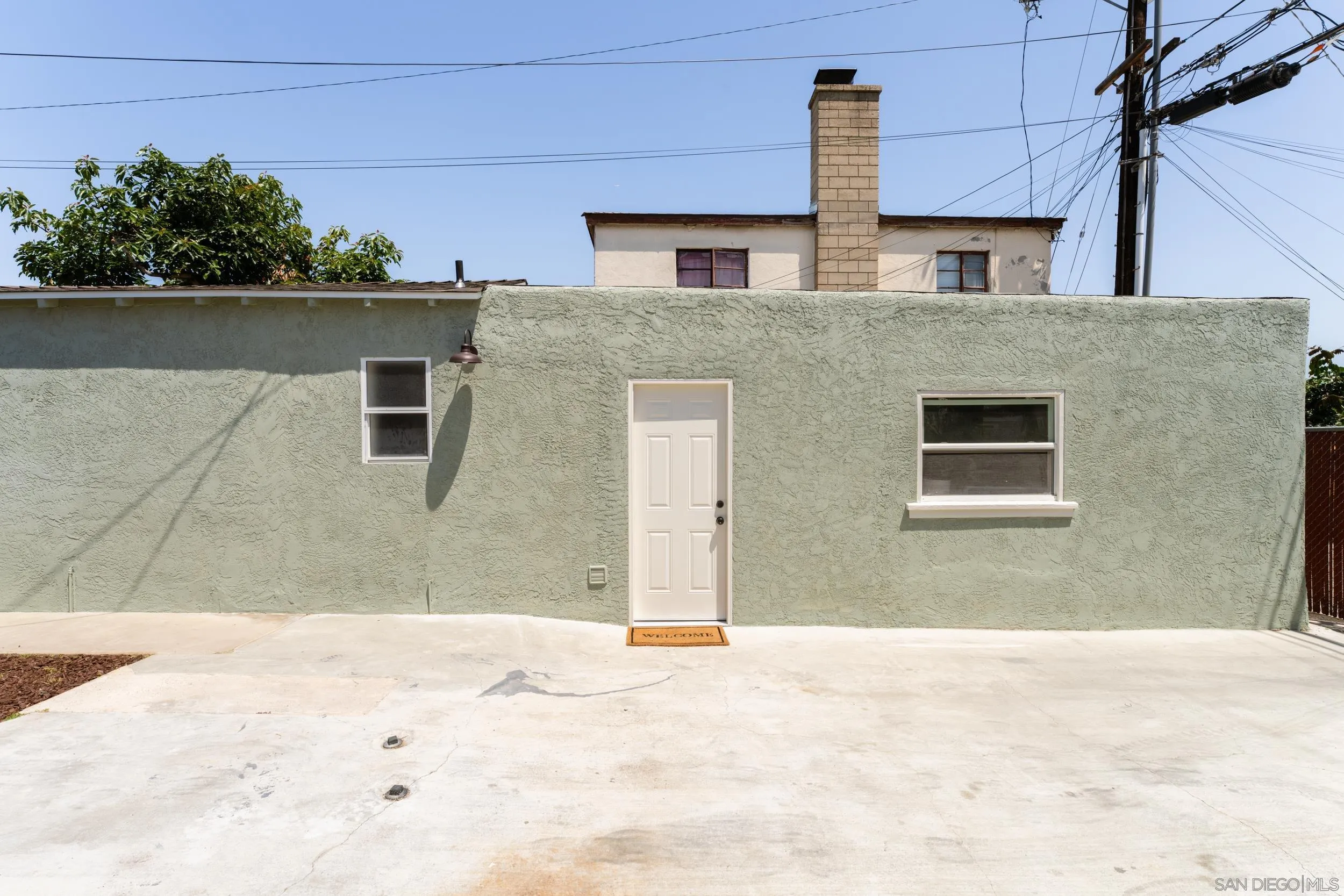 3677 Highland