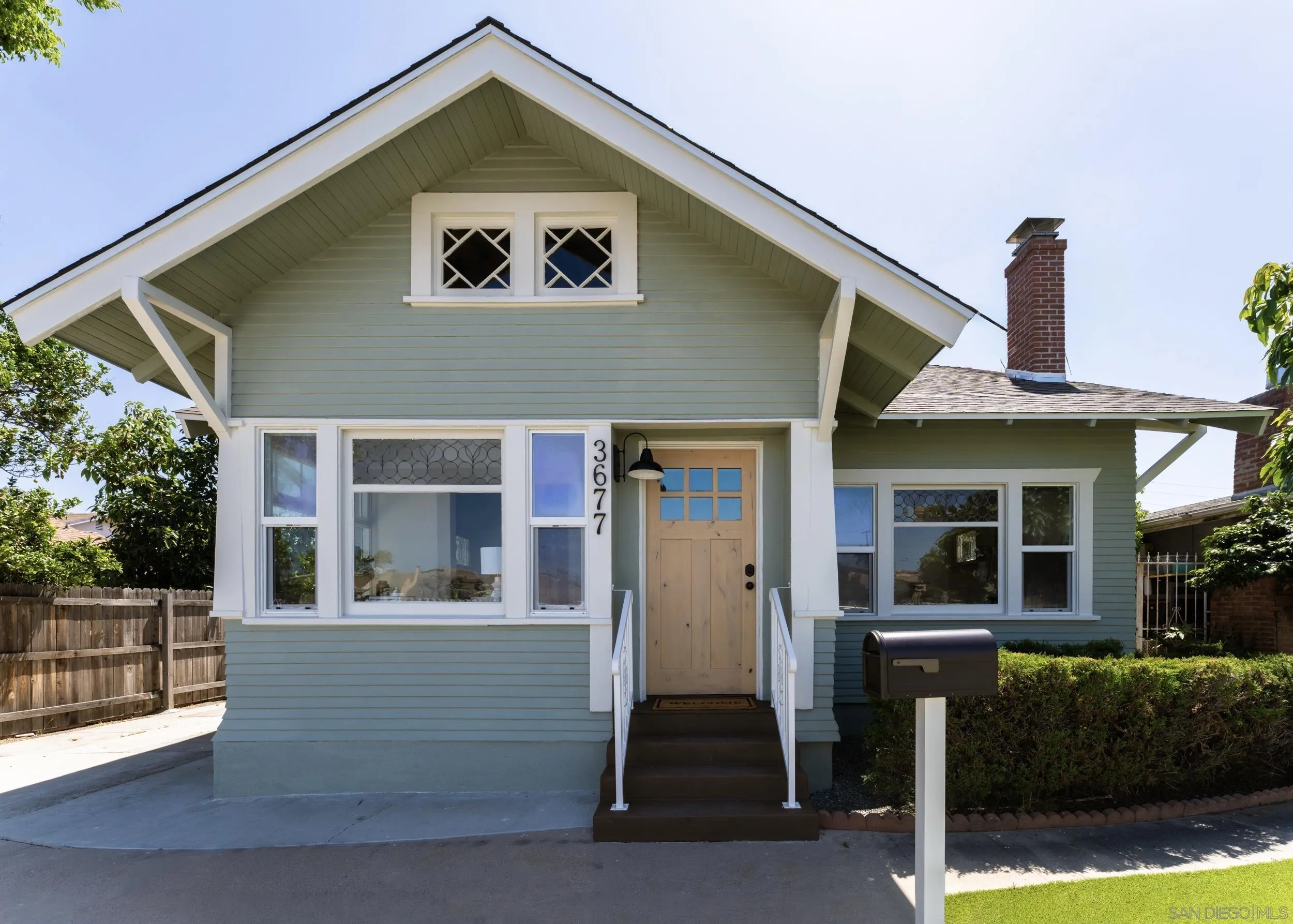 3677 Highland